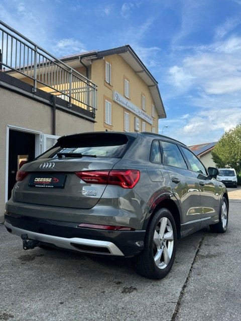 AUDI Q3 40 TFSI advanced quattro S-tronic-showroom-element-3