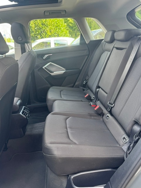 AUDI Q3 40 TFSI advanced quattro S-tronic-image-25