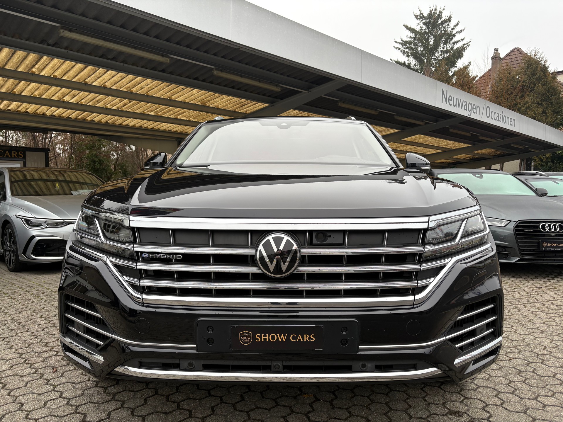 VW Touareg 3.0 TSI eHybrid Elegance Tiptronic-image-3