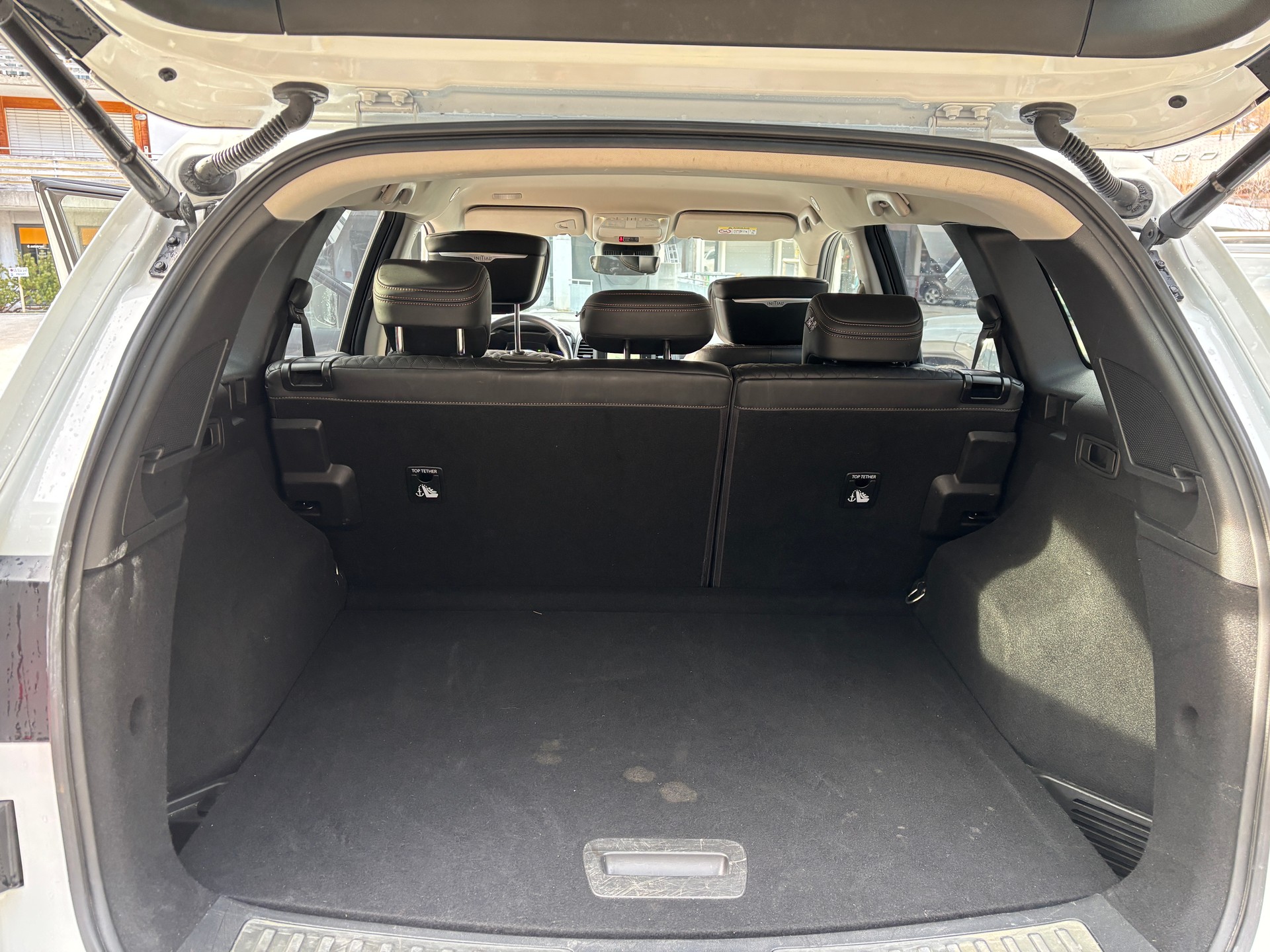 RENAULT Koleos 2.0 dCi Initiale Paris 4WD-image-12