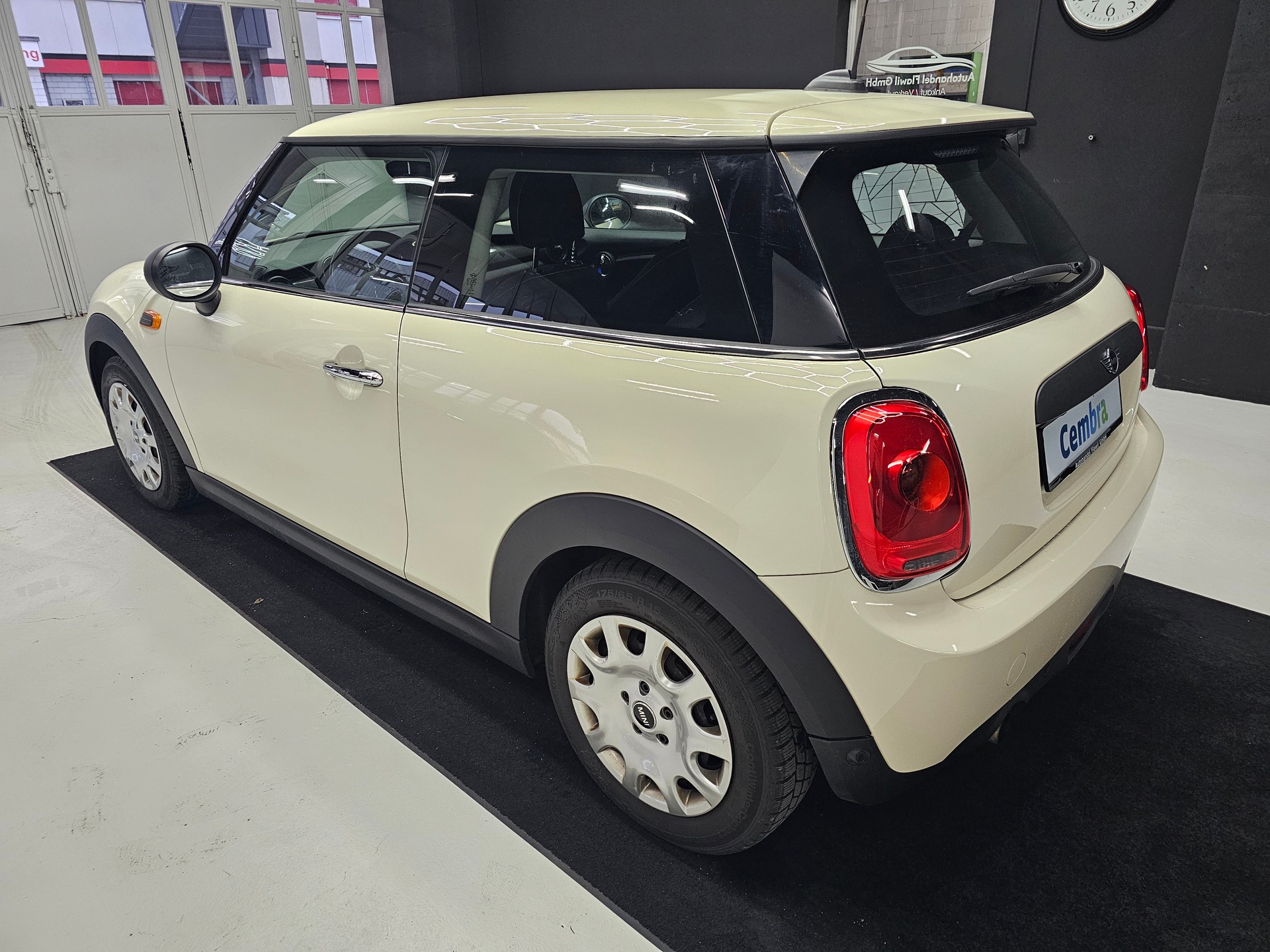 MINI One First-image-7