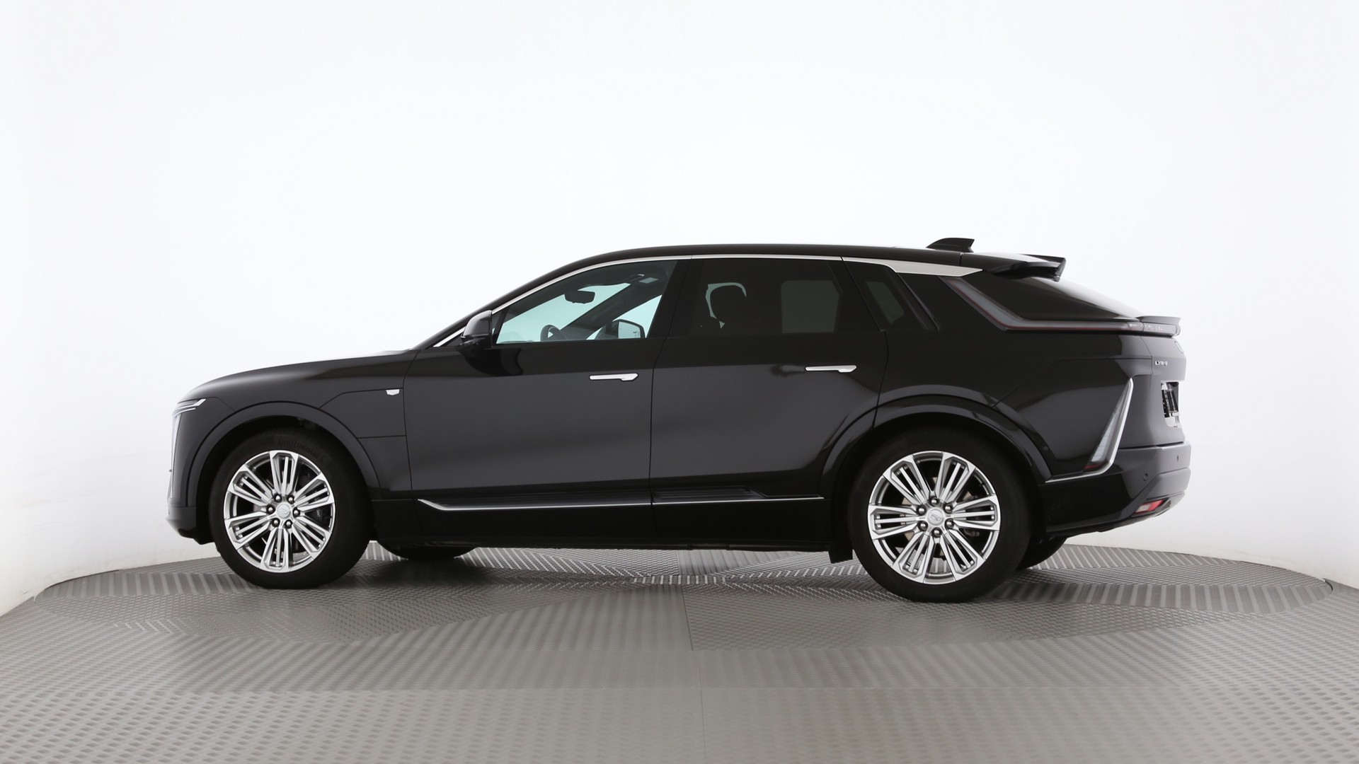 CADILLAC LYRIQ Luxury 102 kWh AWD-image-15