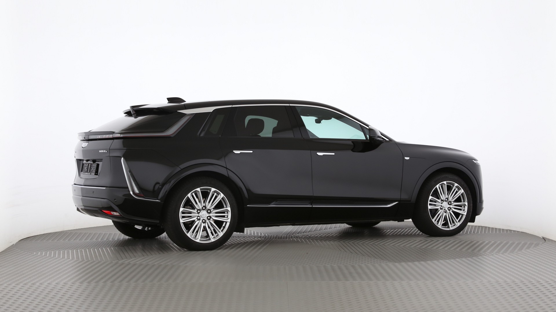 CADILLAC LYRIQ Luxury 102 kWh AWD-image-24