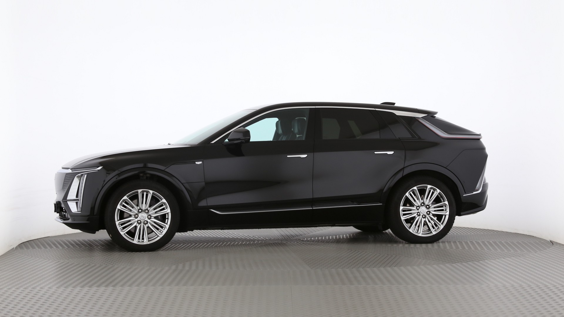CADILLAC LYRIQ Luxury 102 kWh AWD-image-13