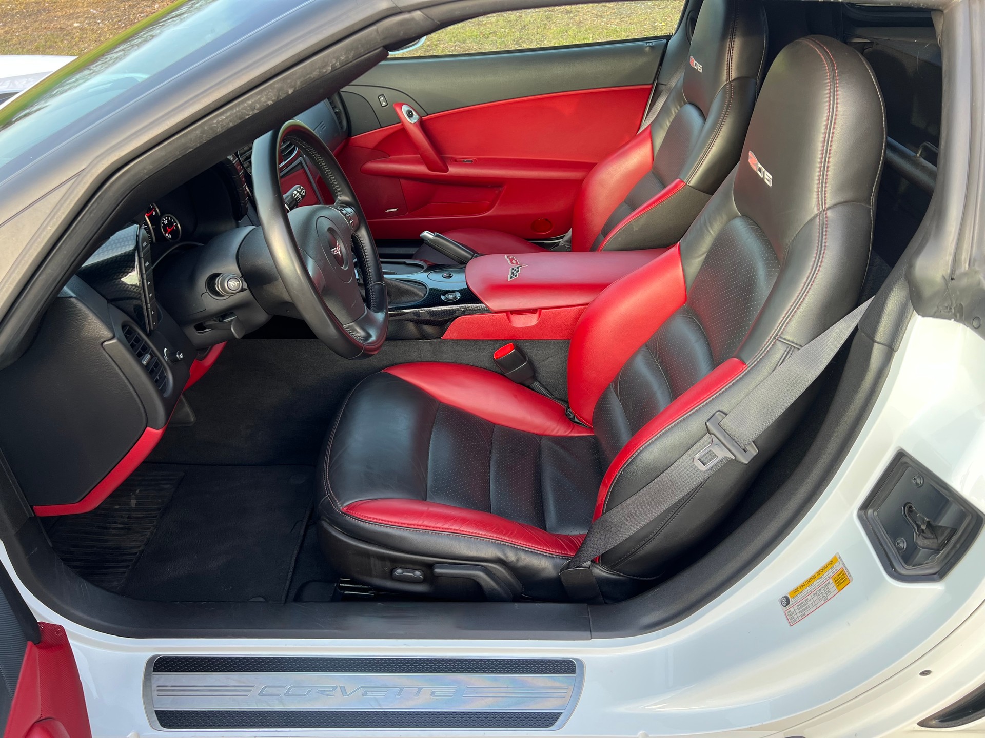 CHEVROLET Corvette Z06 - Ron Fellows Edition No. 105 of 399-image-9