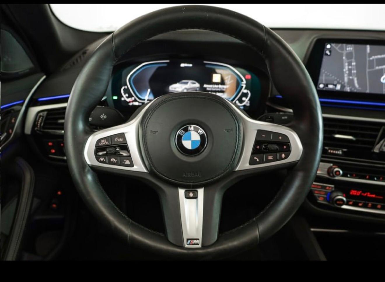 BMW 530e xDrive Steptronic-image-9