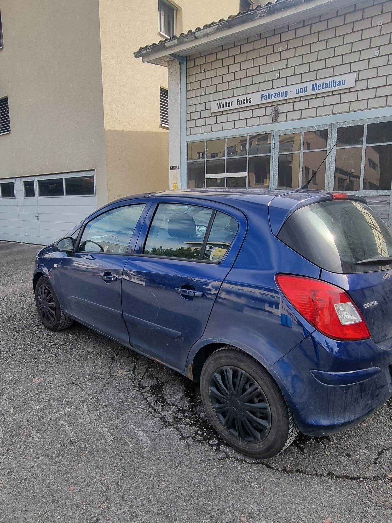 OPEL Corsa 1.2 TP Enjoy-image-5