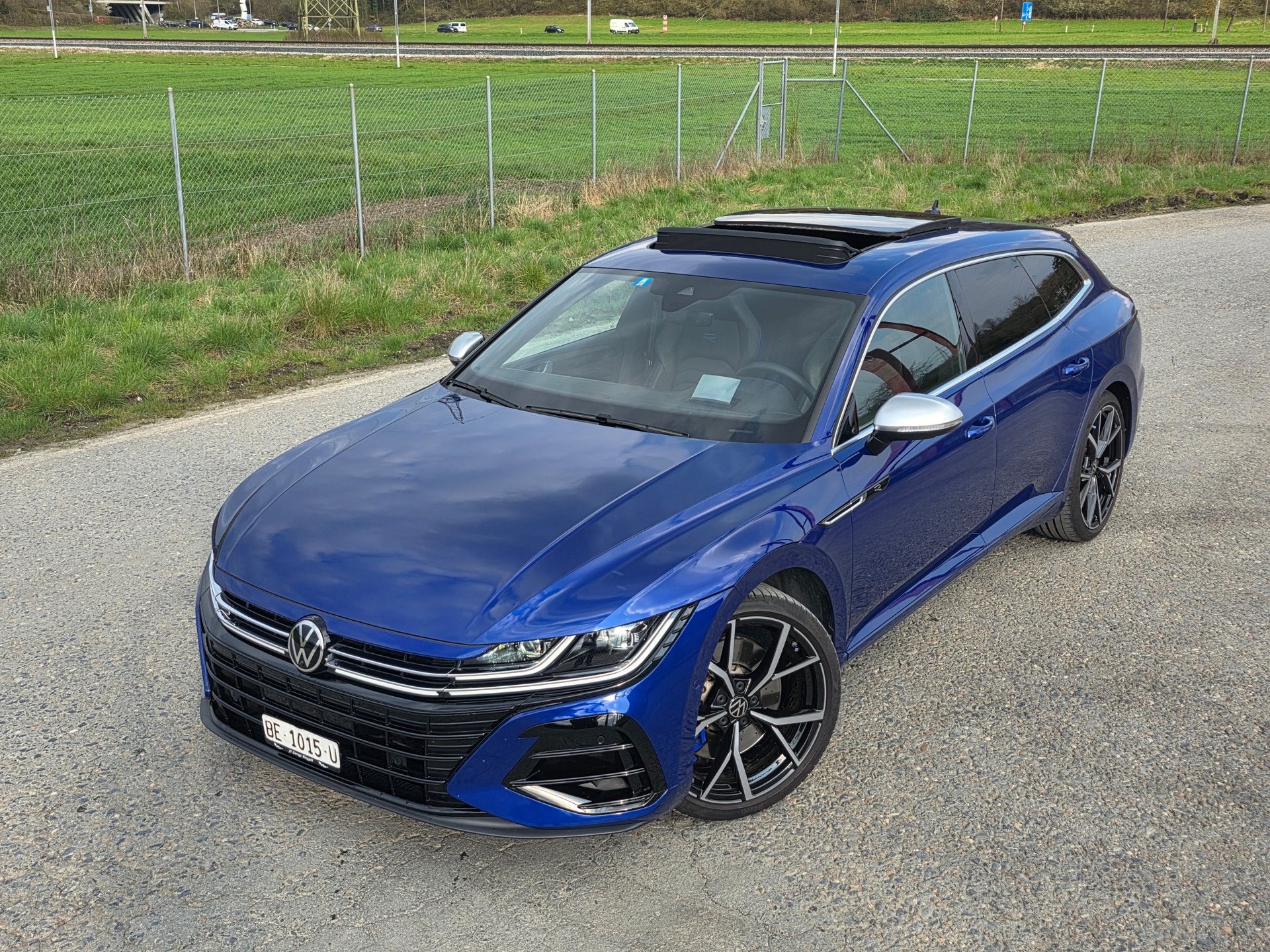 VW Arteon SB 2.0 TSI R 4Motion DSG / Neu ab Mfk.-image-6