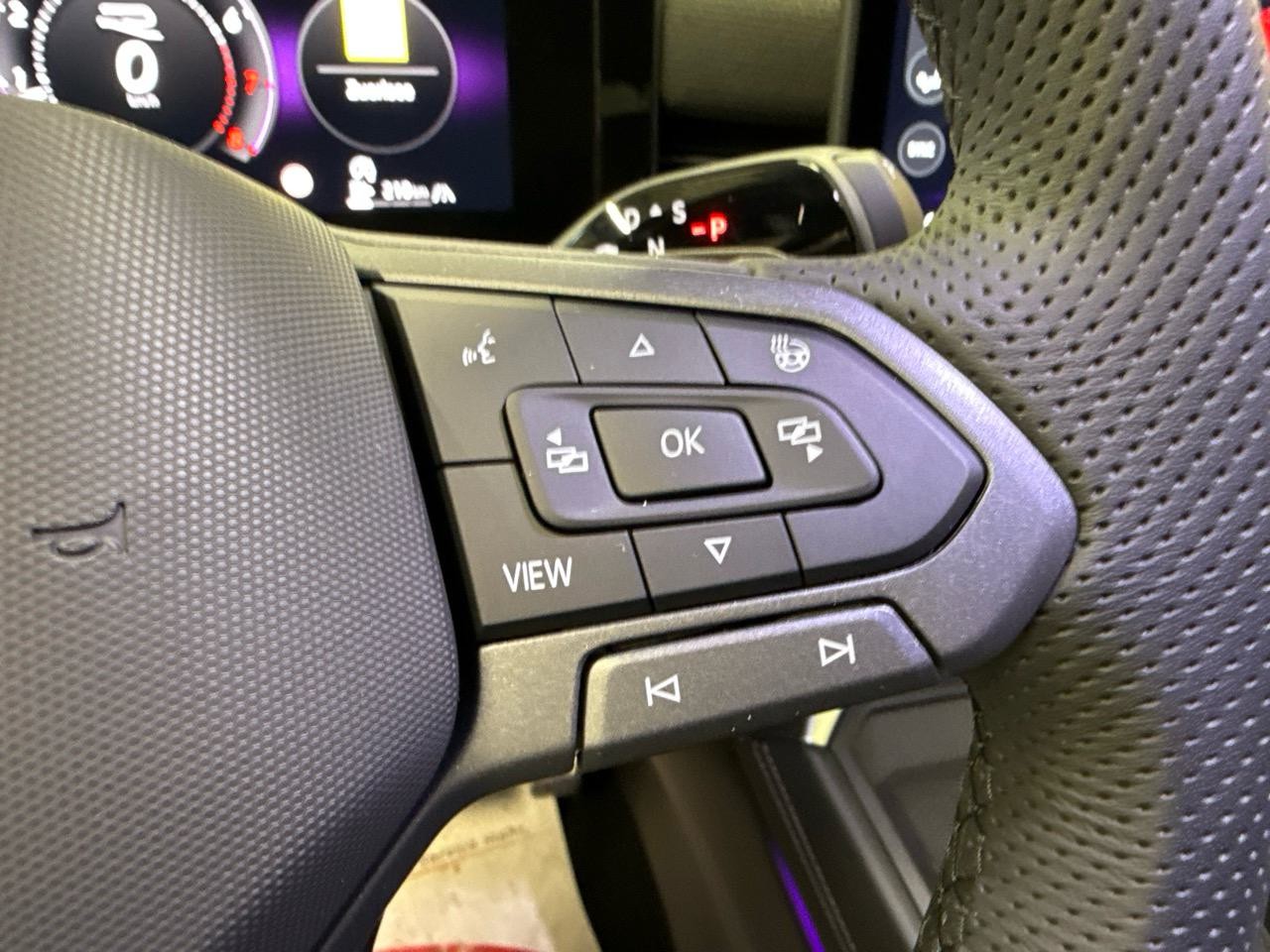 VW T-Roc 1.5 eTSI mHEV R-Line DSG-image-10