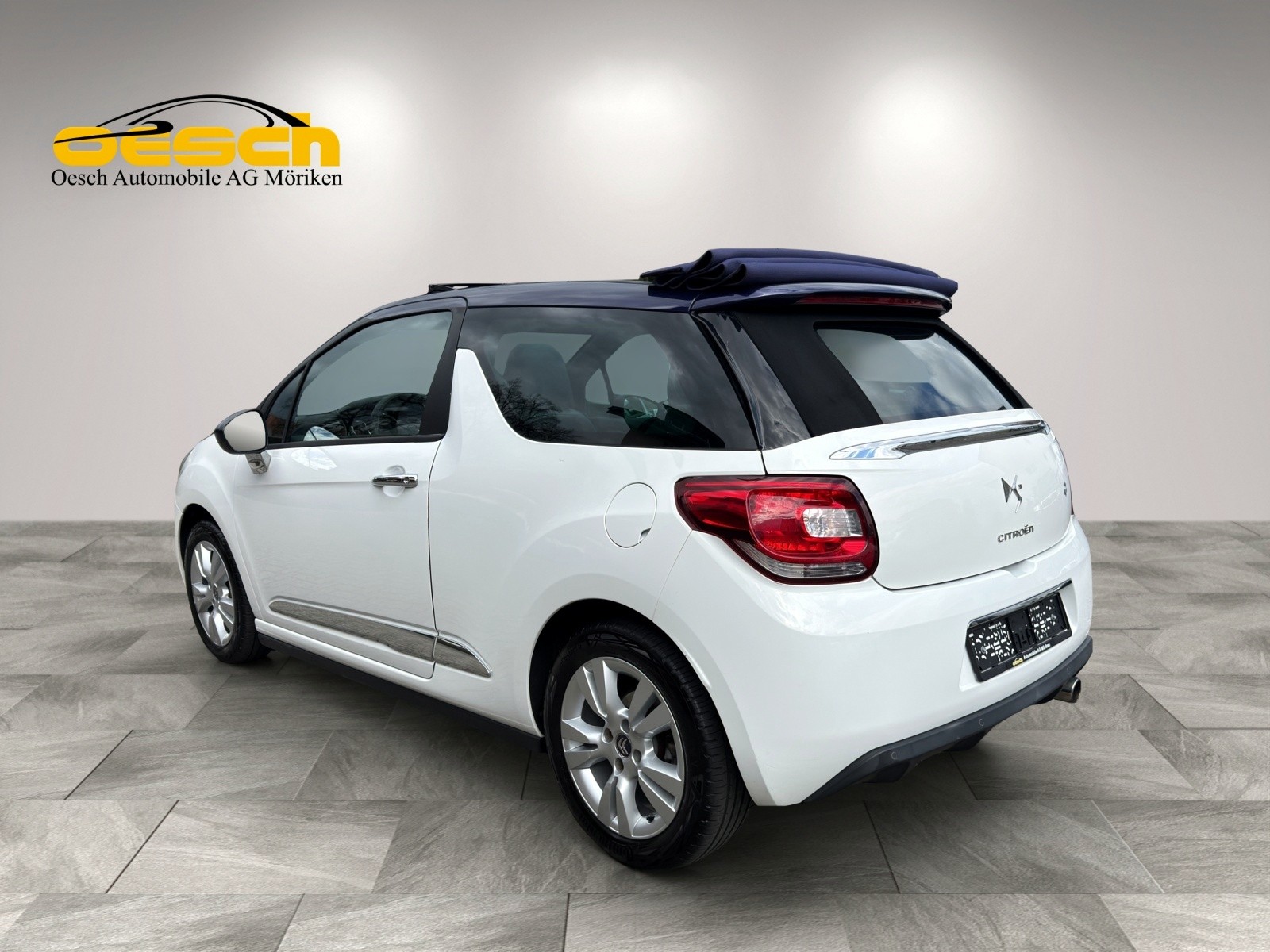 DS AUTOMOBILES DS3 Cabrio 1.6 VTi So Chic-showroom-element-2