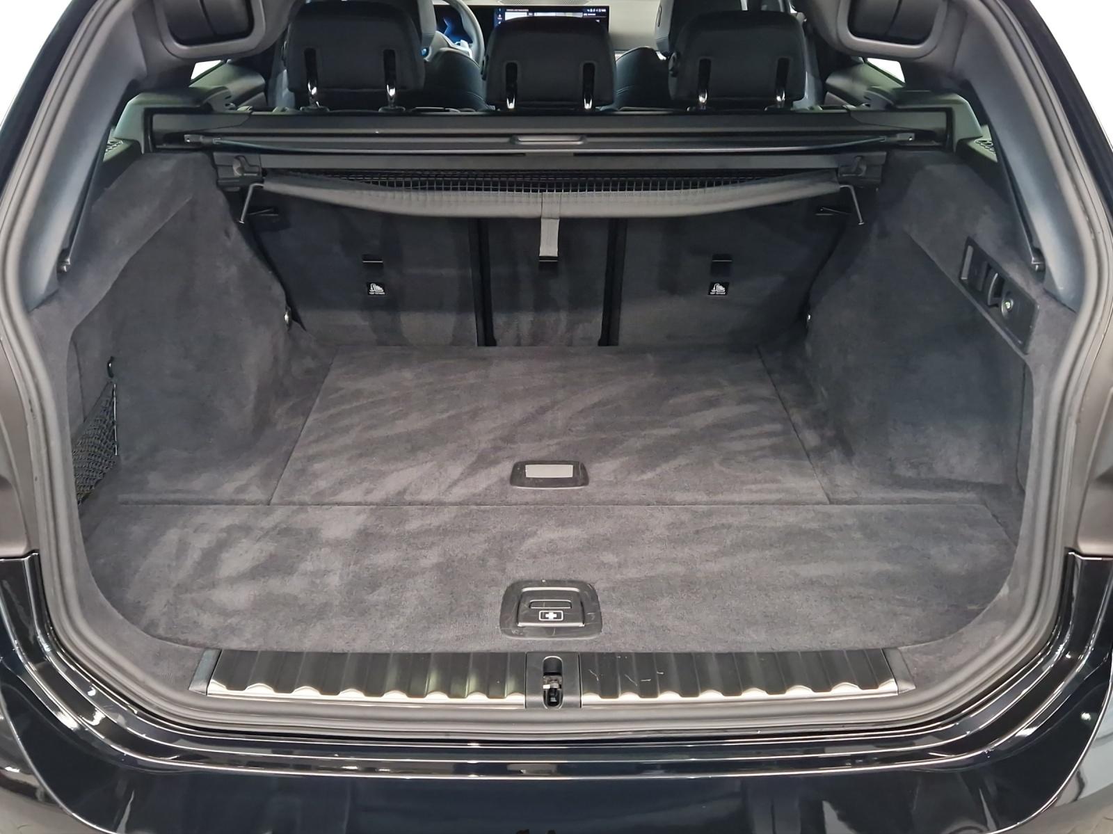 BMW 320d xDrive SAG Touring M Sport-image-21