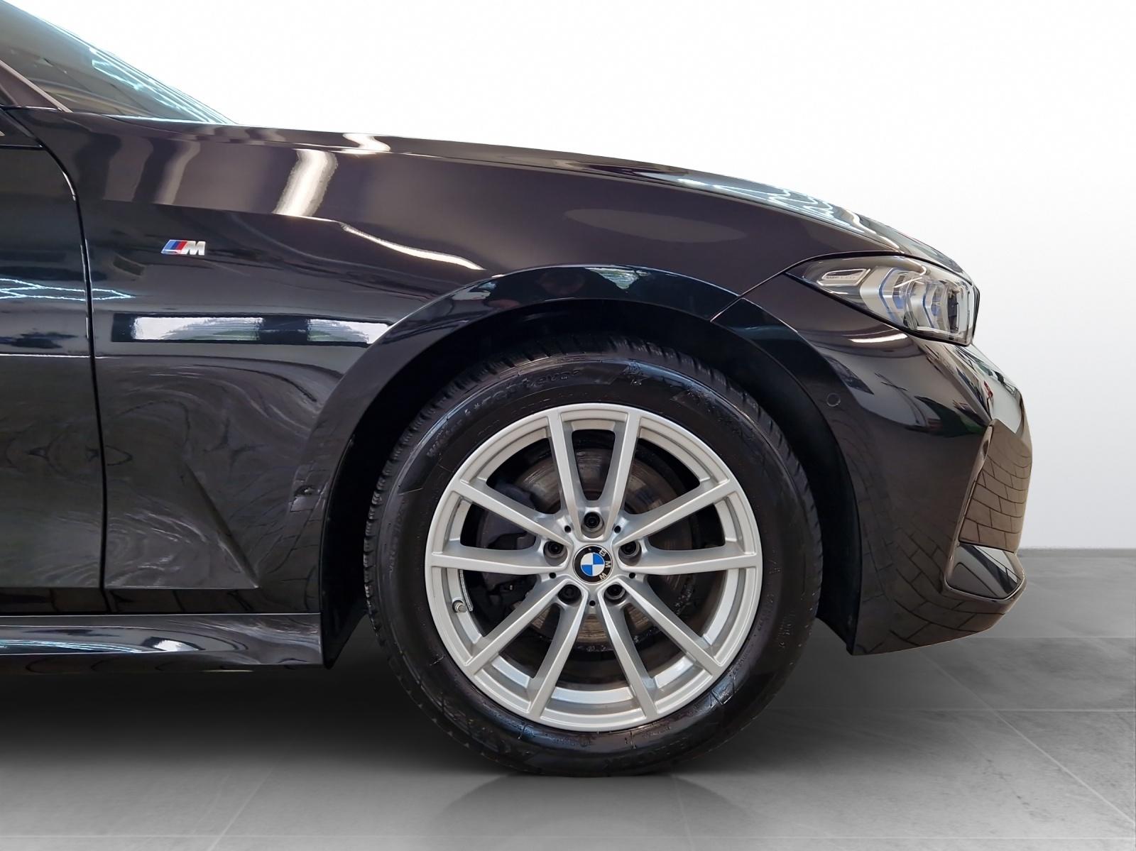 BMW 320d xDrive SAG Touring M Sport-image-23