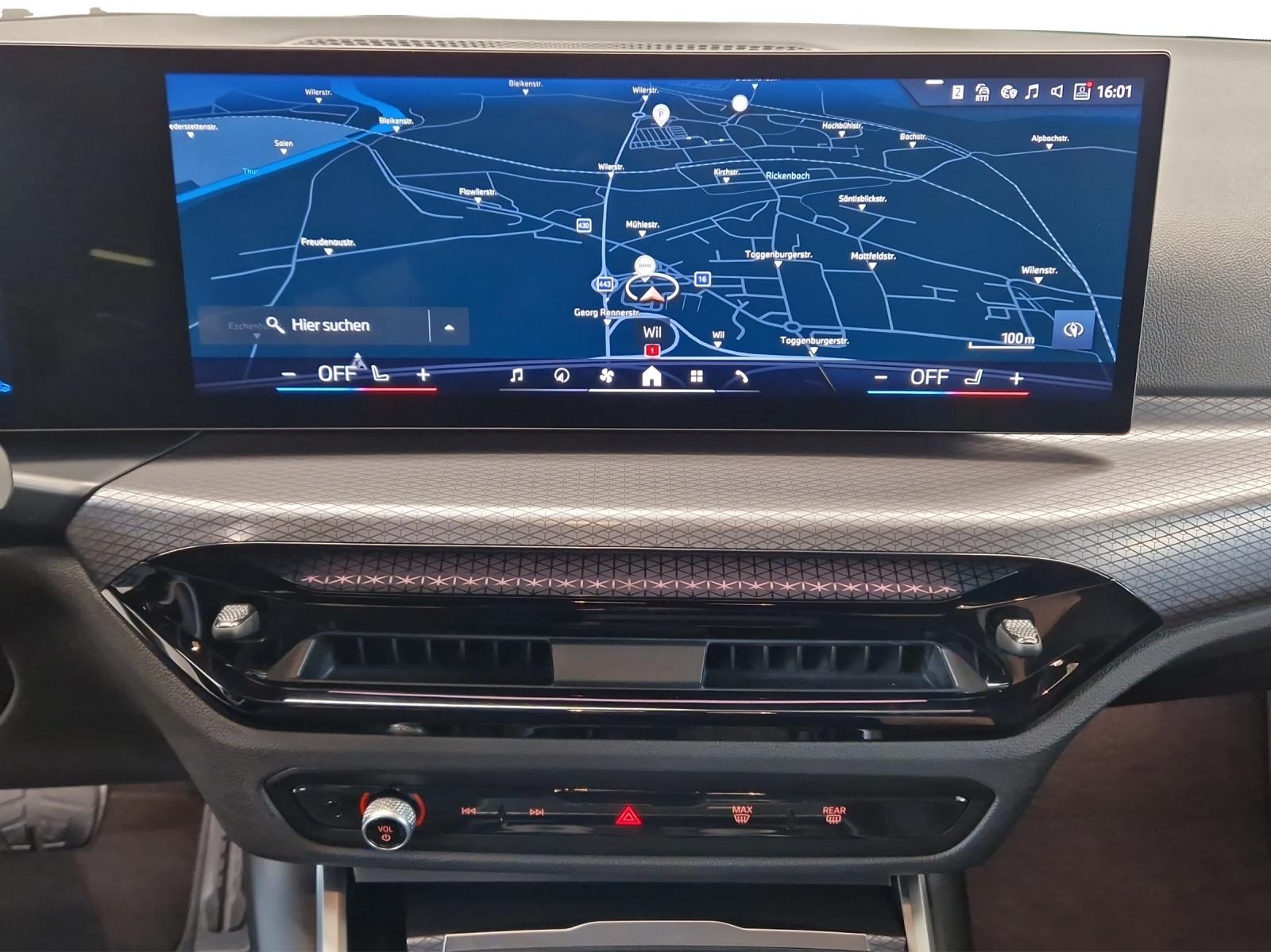 BMW 320d xDrive SAG Touring M Sport-image-13
