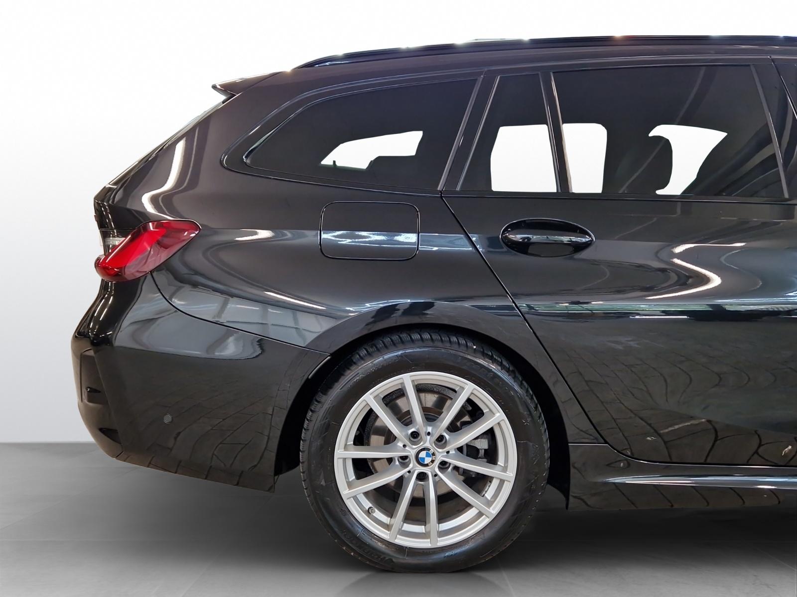 BMW 320d xDrive SAG Touring M Sport-image-22