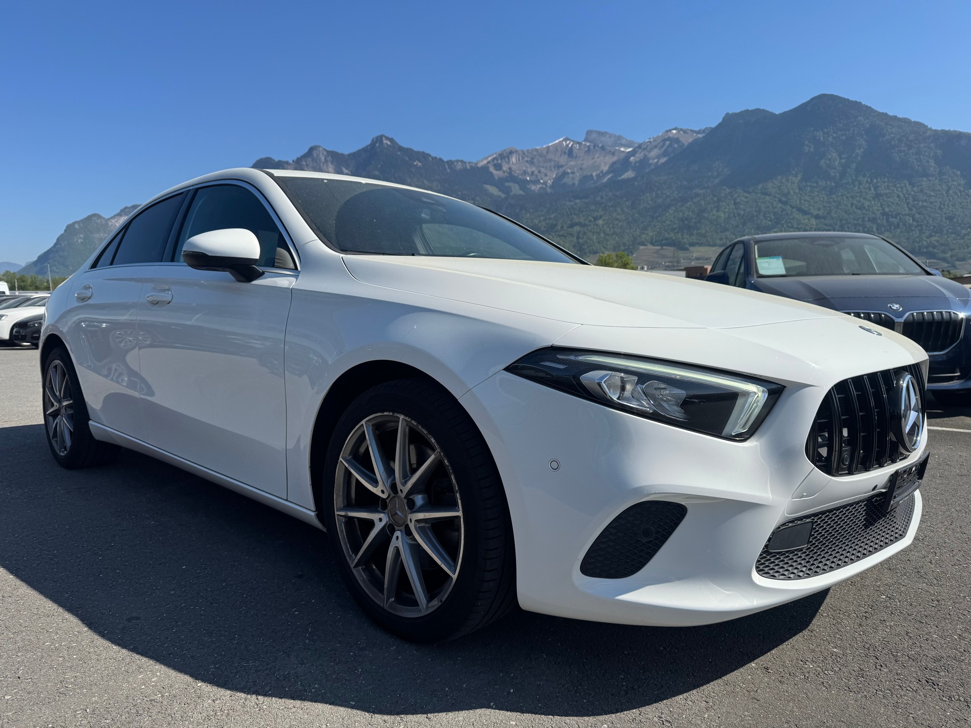 MERCEDES-BENZ A 220 Progressive 7G-DCT 4Matic-showroom-element-2
