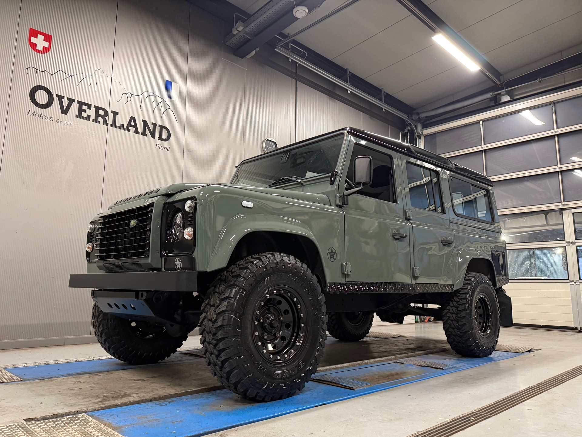 LAND ROVER Defender 110 SW 2.4Tdc