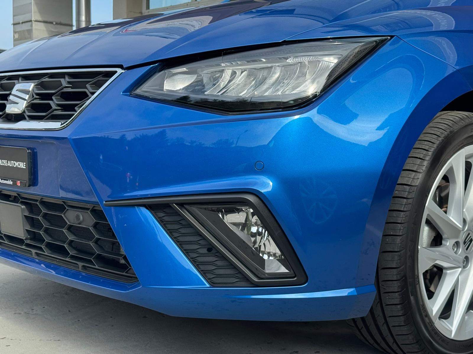 SEAT Ibiza 1.0 FR DSG 60 Monate Werksgarantie-showroom-element-3