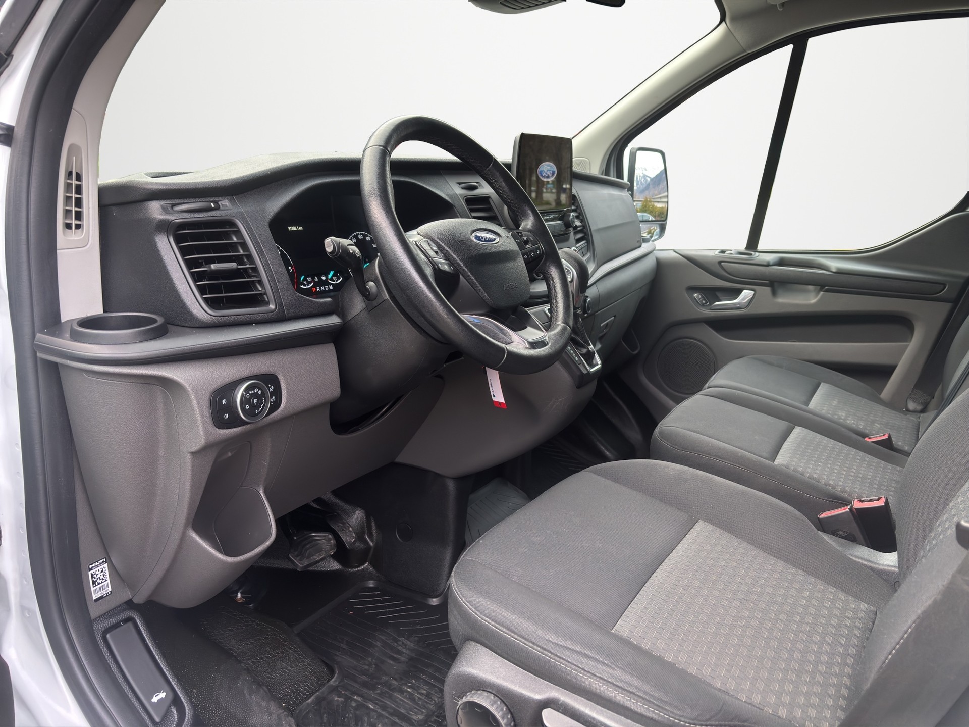 FORD Transit Custom 320 L1H1 Trend A-image-8