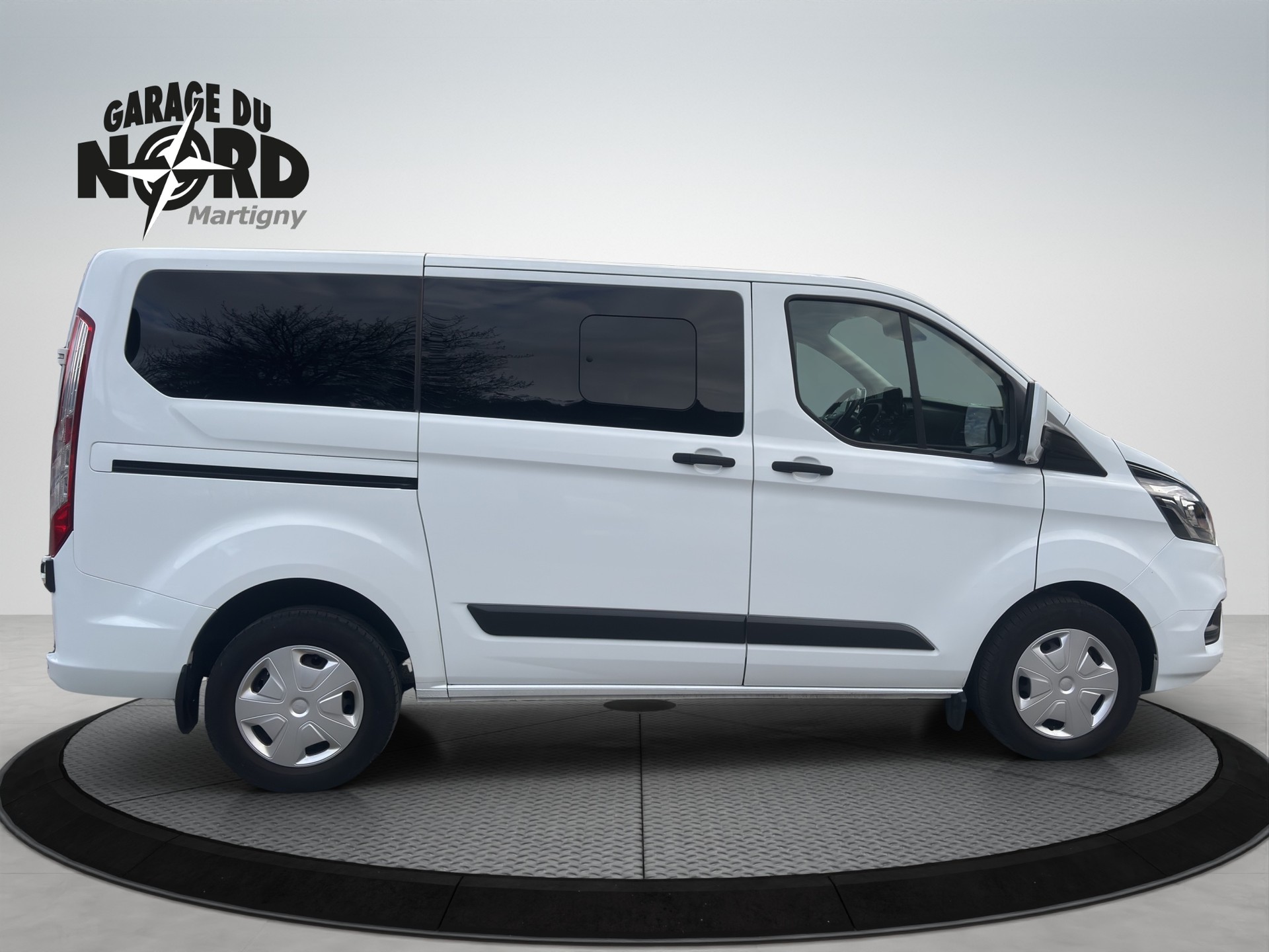 FORD Transit Custom 320 L1H1 Trend A-image-6