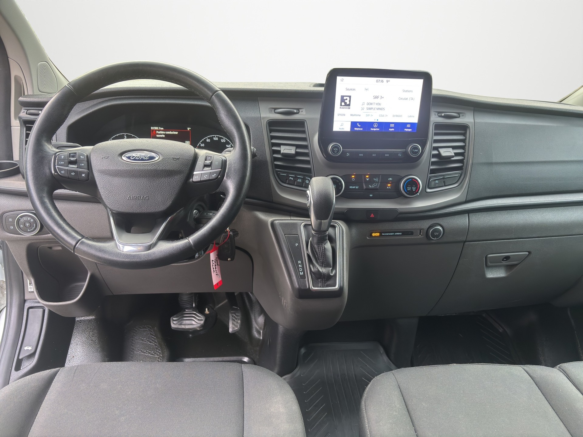 FORD Transit Custom 320 L1H1 Trend A-image-11