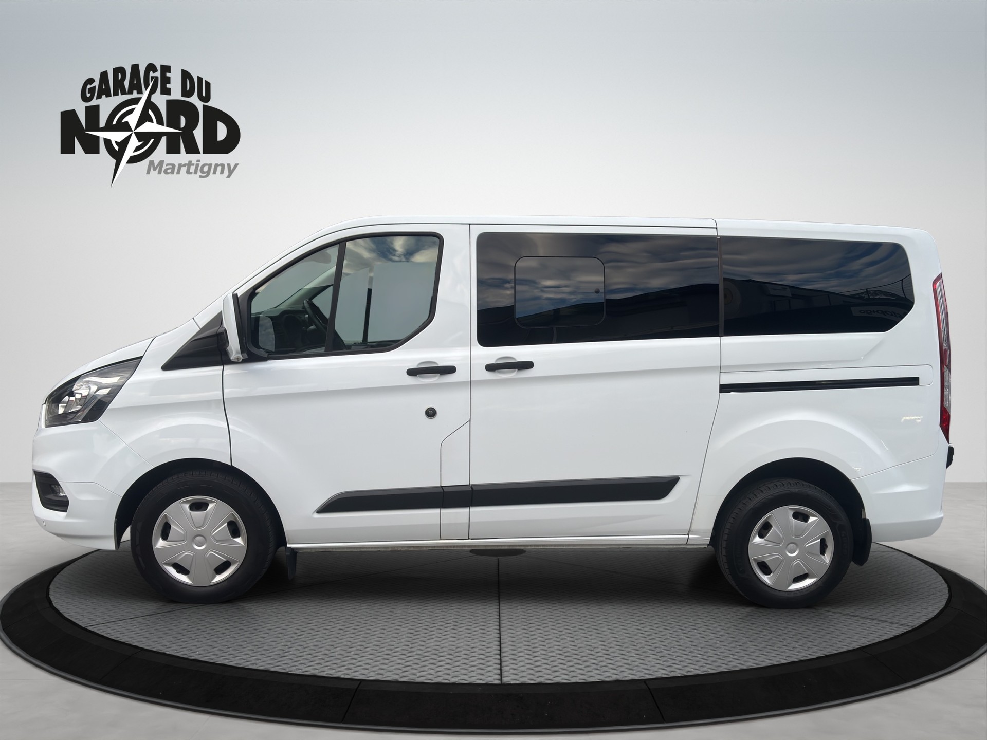 FORD Transit Custom 320 L1H1 Trend A-showroom-element-2