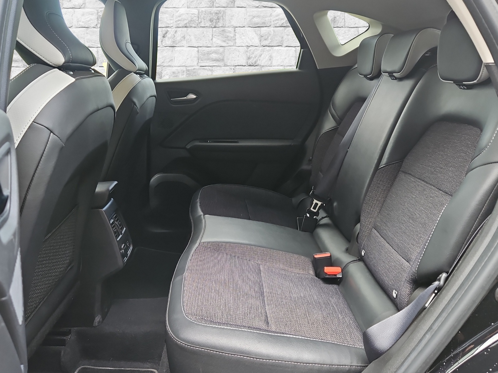 MITSUBISHI ASX 1.6 HEV Intense-image-7
