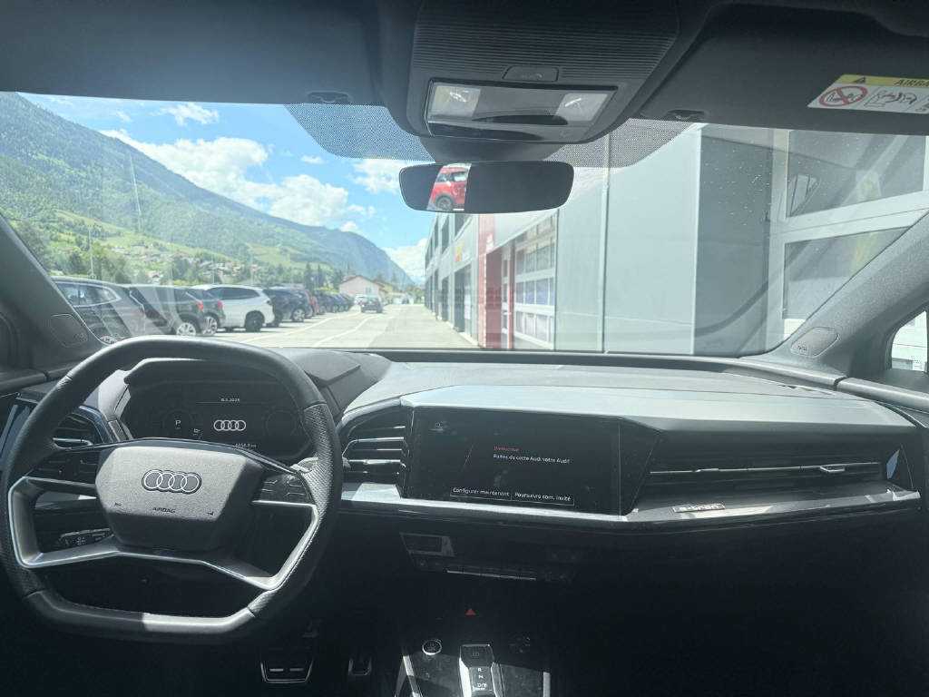 AUDI Q4 e-tron Sportback 50 quattro-image-8