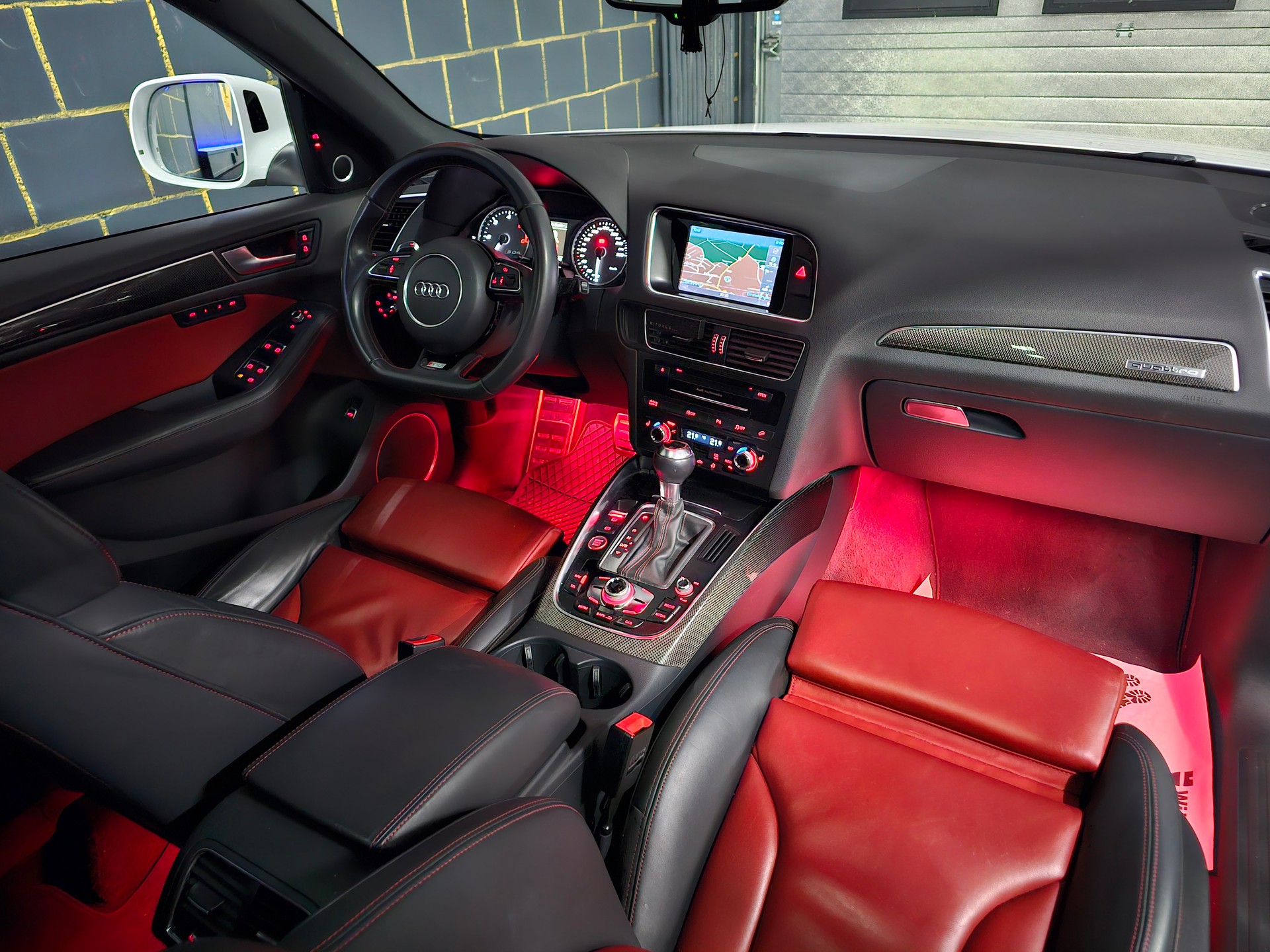 AUDI SQ5 3.0 TDI quattro tiptronic ABT 360 PS, 22J Sportec Räder-image-8