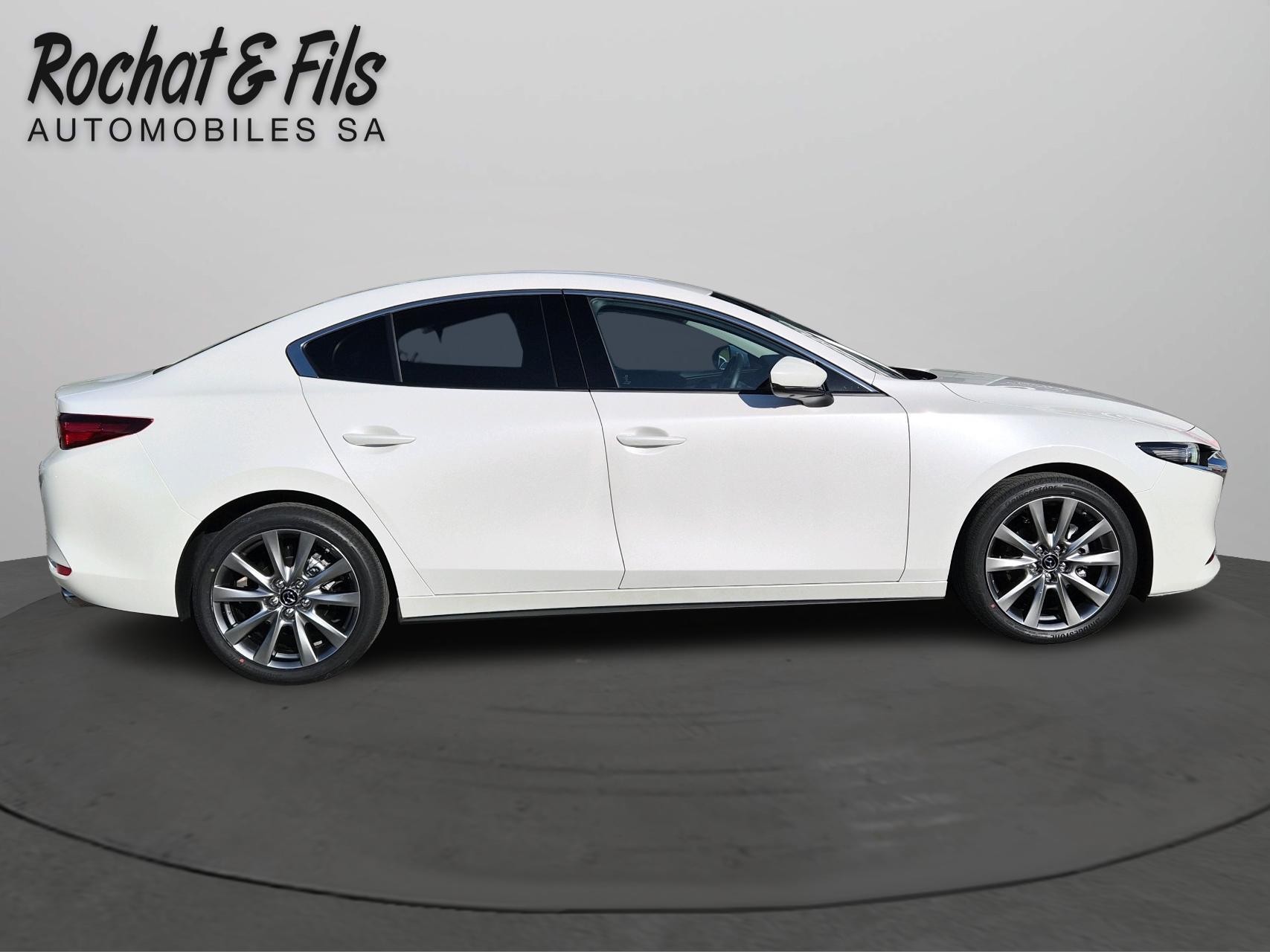 MAZDA 3 Sedan SKYACTIV-X M Hybrid 186 Revolution Automat-image-5