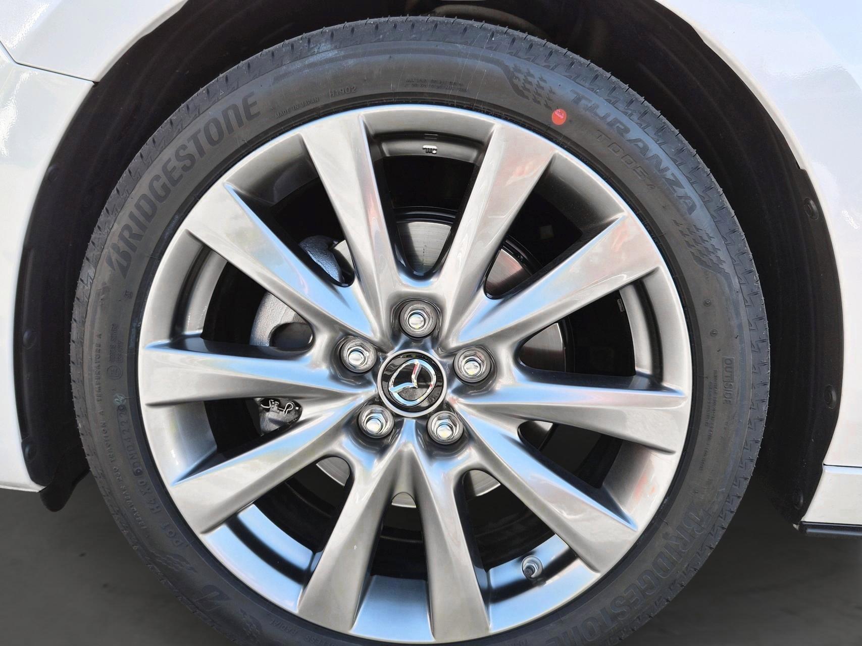 MAZDA 3 Sedan SKYACTIV-X M Hybrid 186 Revolution Automat-image-16