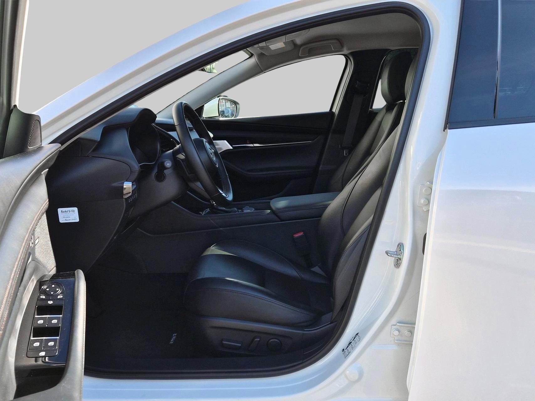MAZDA 3 Sedan SKYACTIV-X M Hybrid 186 Revolution Automat-image-7