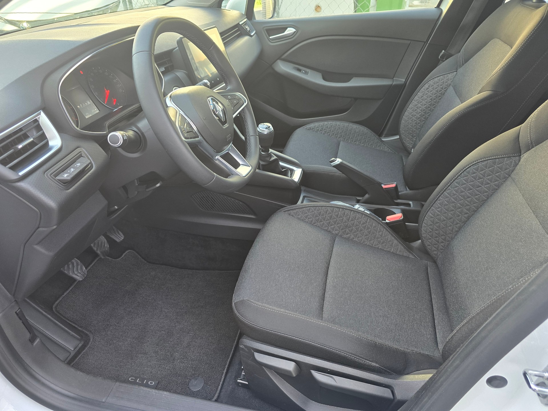 RENAULT Clio 1.0 Business-image-7