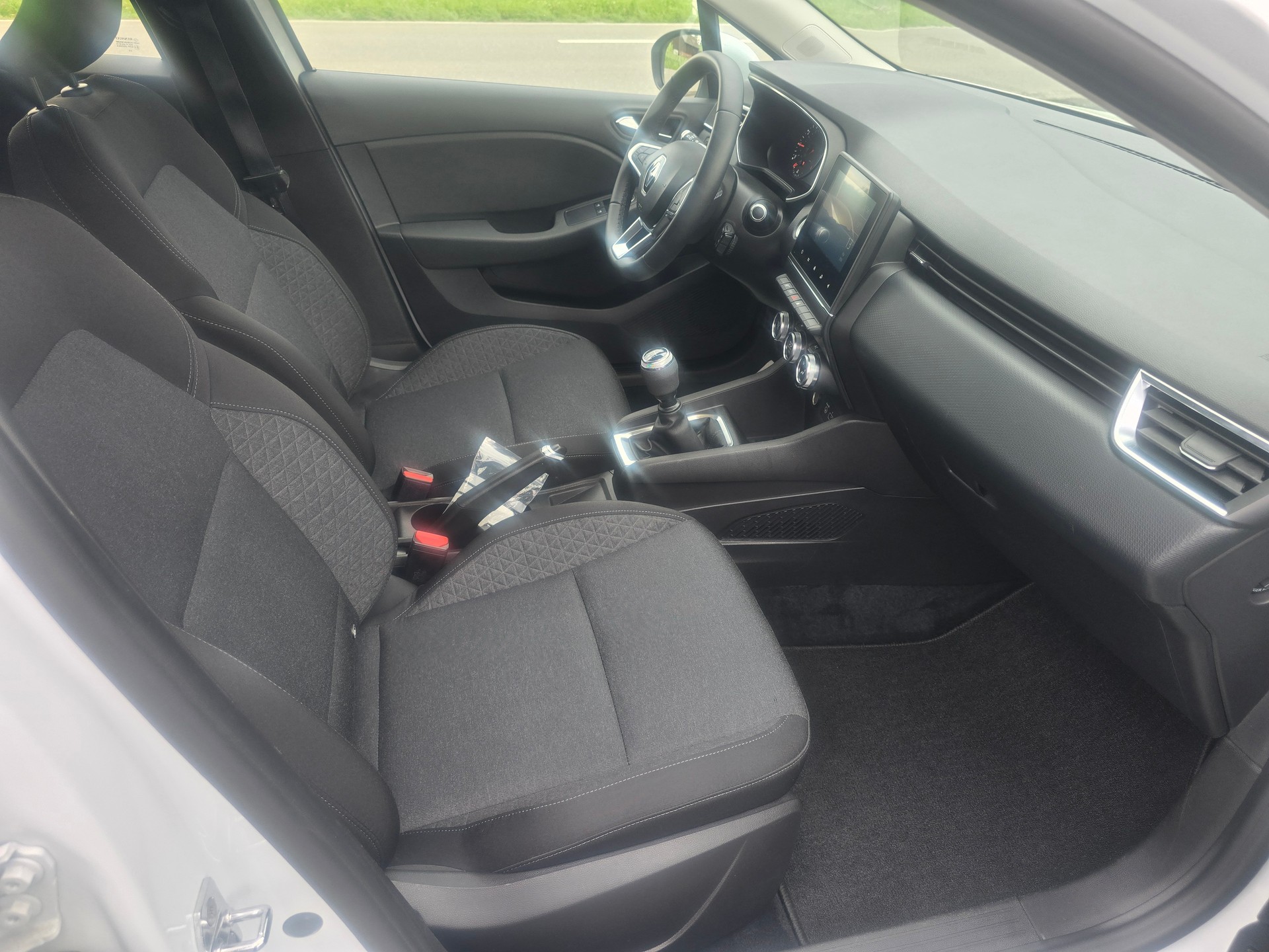 RENAULT Clio 1.0 Business-image-5