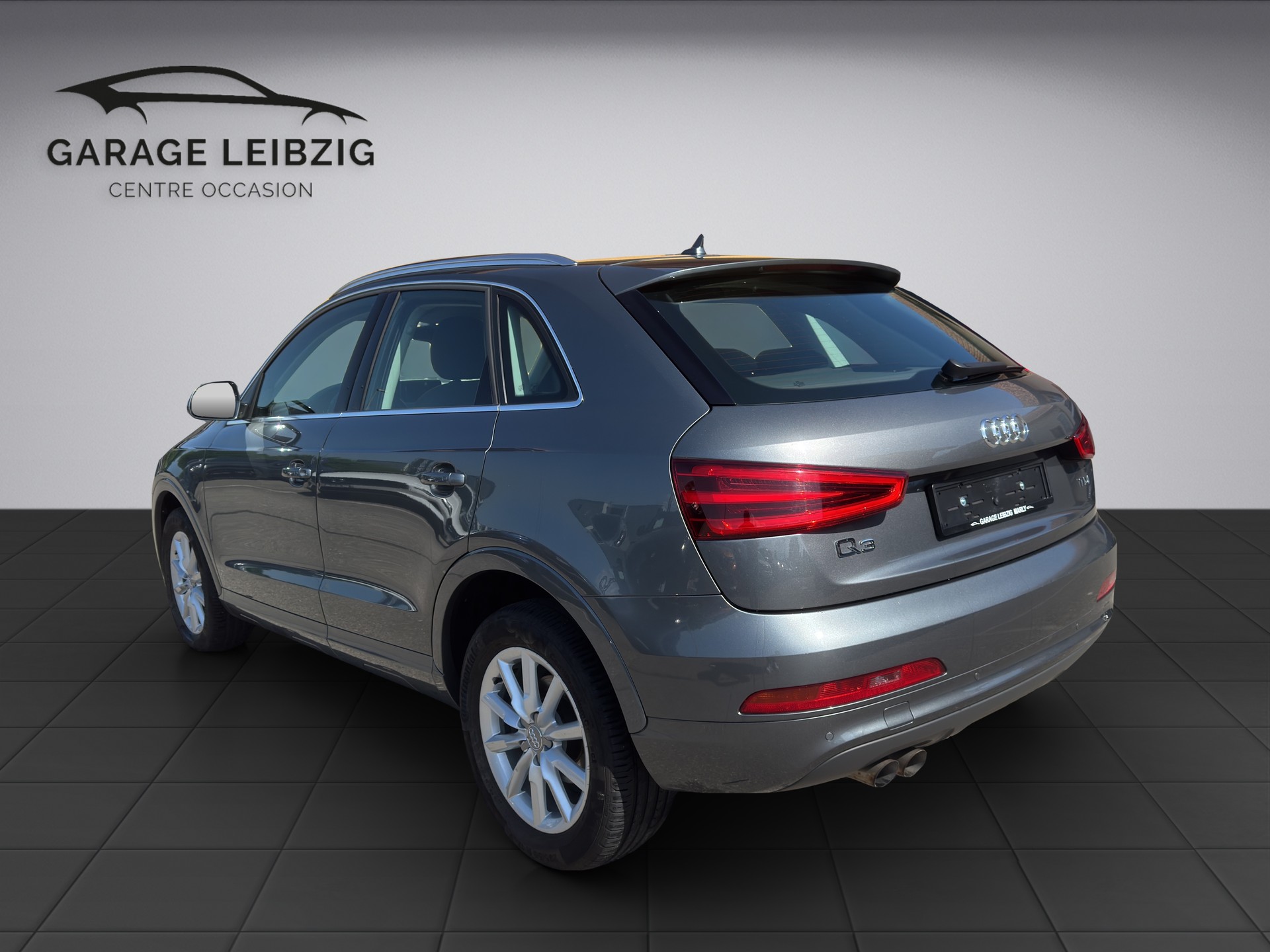 AUDI Q3 2.0 TDI 140 quattro S-Tronic-image-2