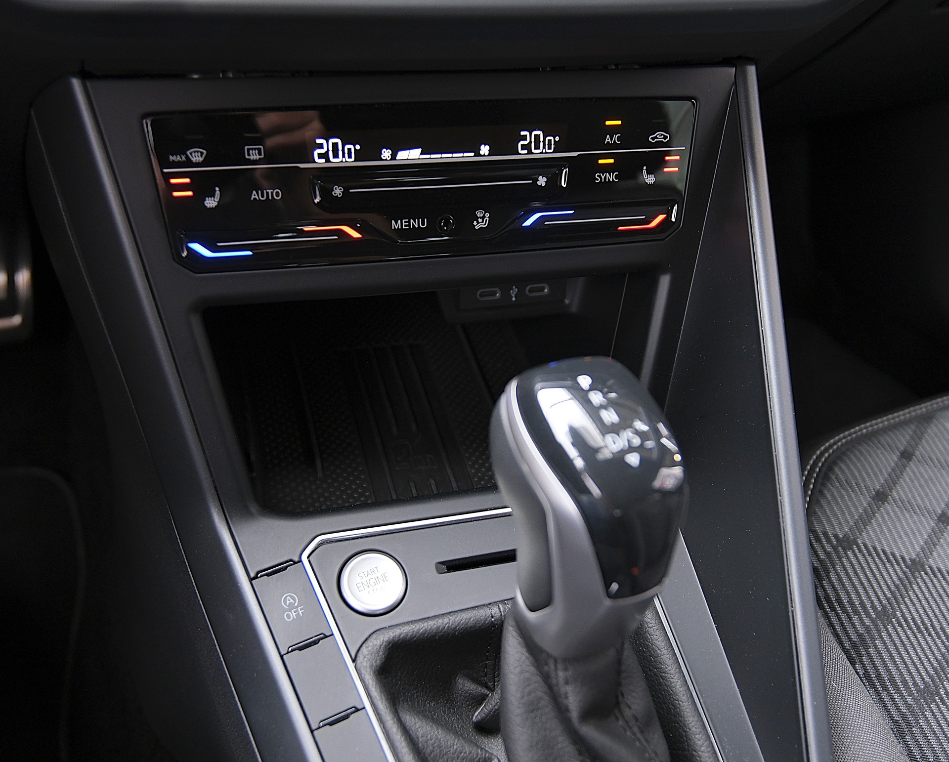 VW Taigo 1.0 TSI R-Line DSG-image-18