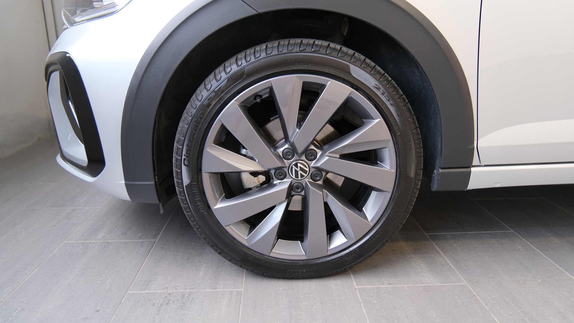 VW Taigo 1.0 TSI R-Line DSG-image-28
