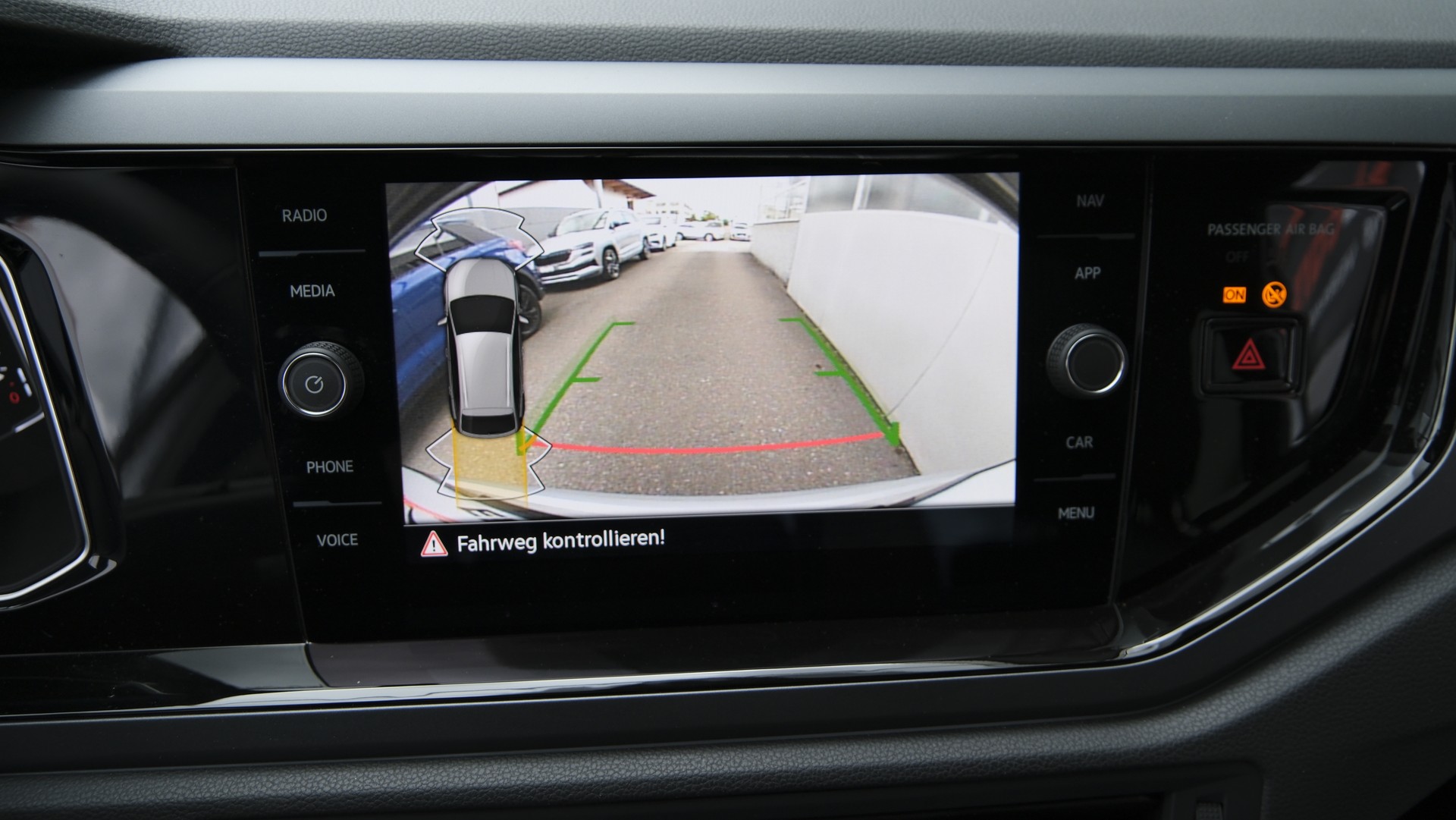 VW Taigo 1.0 TSI R-Line DSG-image-19