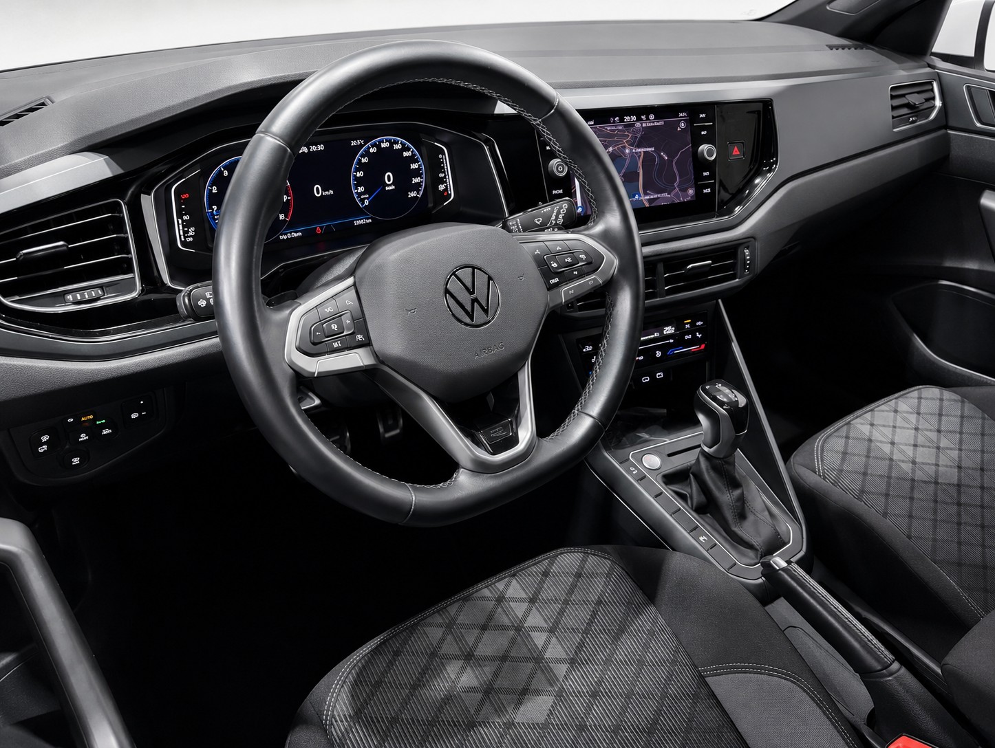 VW Taigo 1.0 TSI R-Line DSG CH FAHRZEUG AUS 1. HAND-image-8