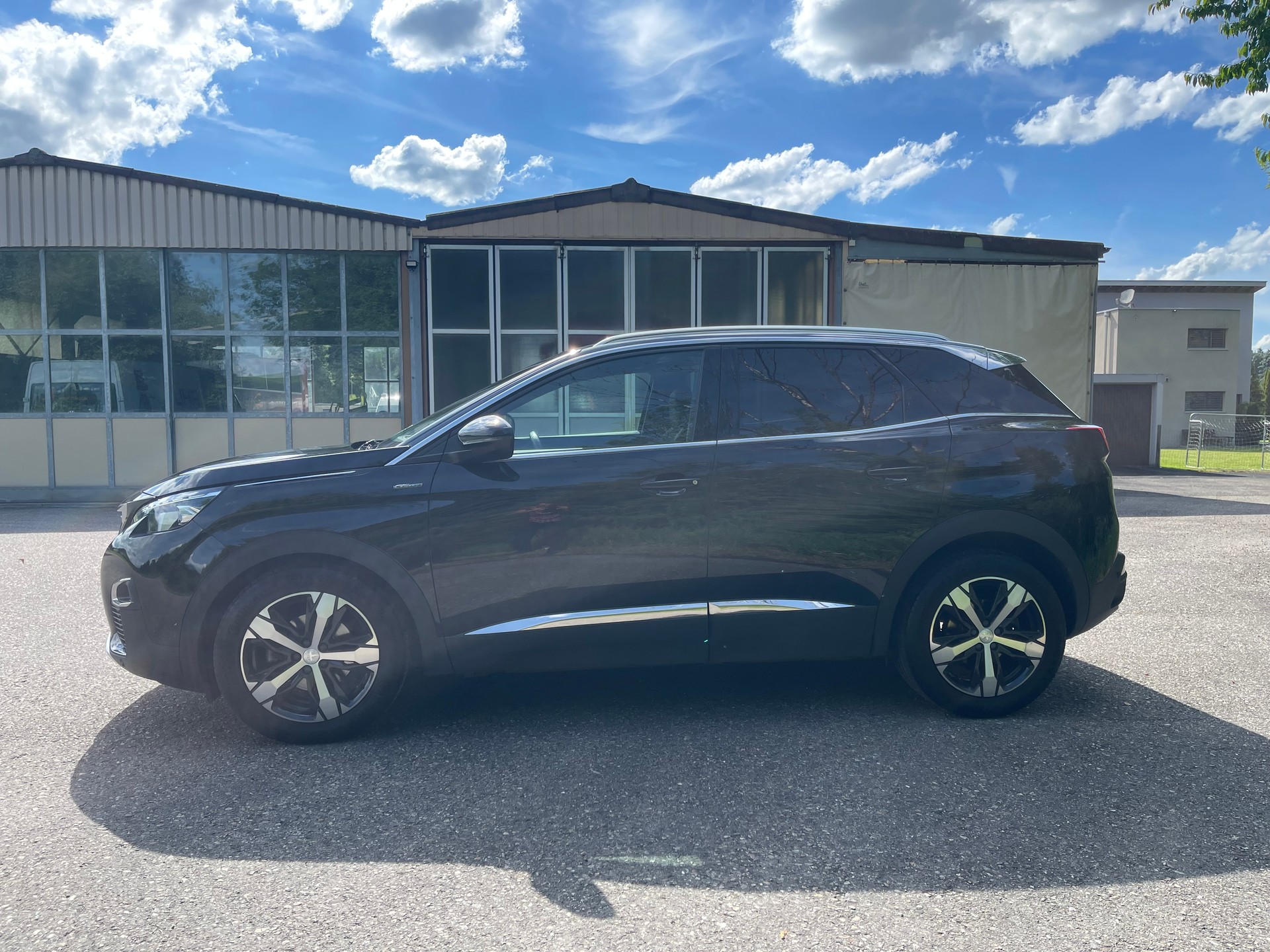 PEUGEOT 3008 1.5 BlueHDi GT Line EAT-image-1