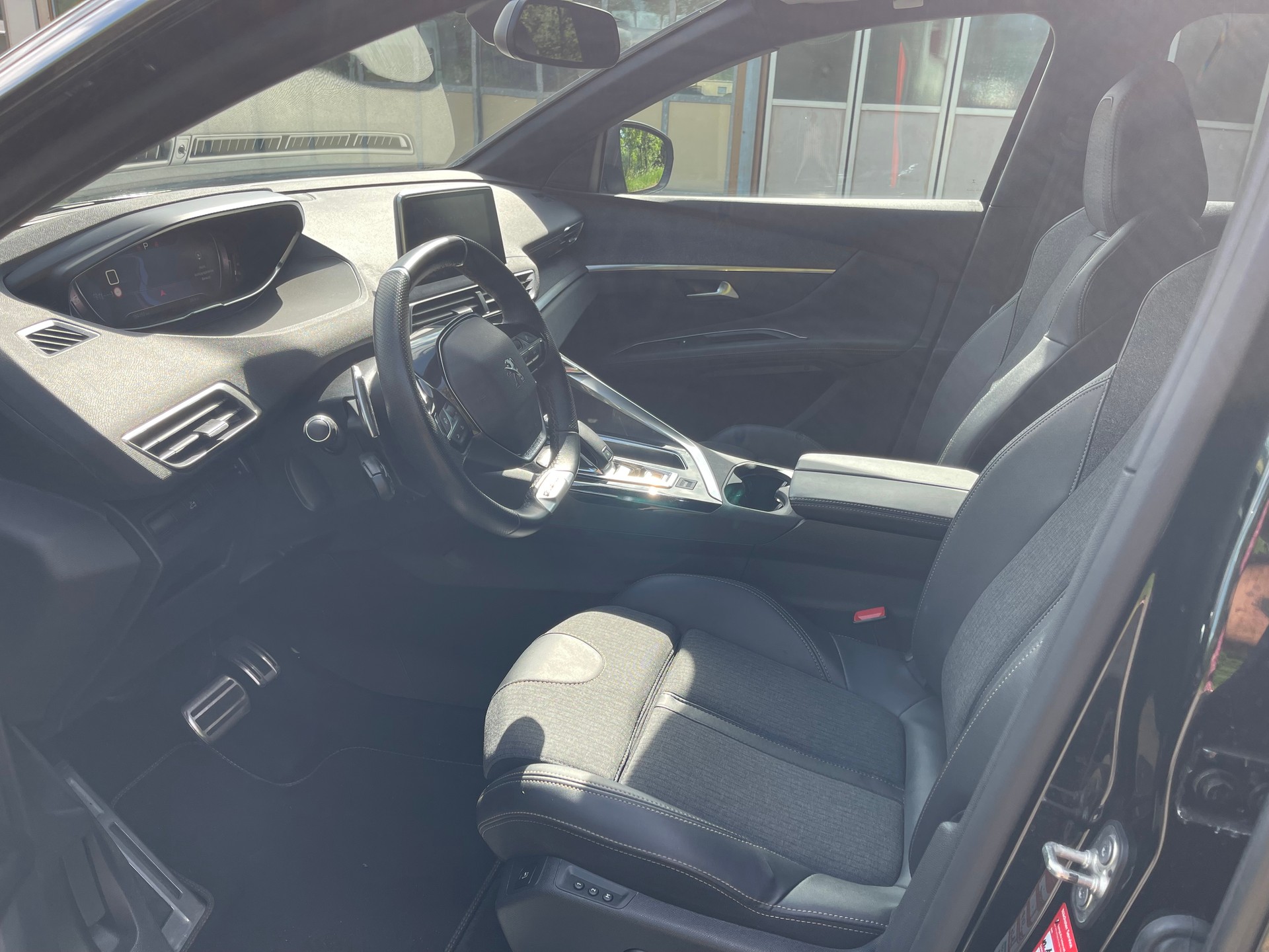 PEUGEOT 3008 1.5 BlueHDi GT Line EAT-image-7