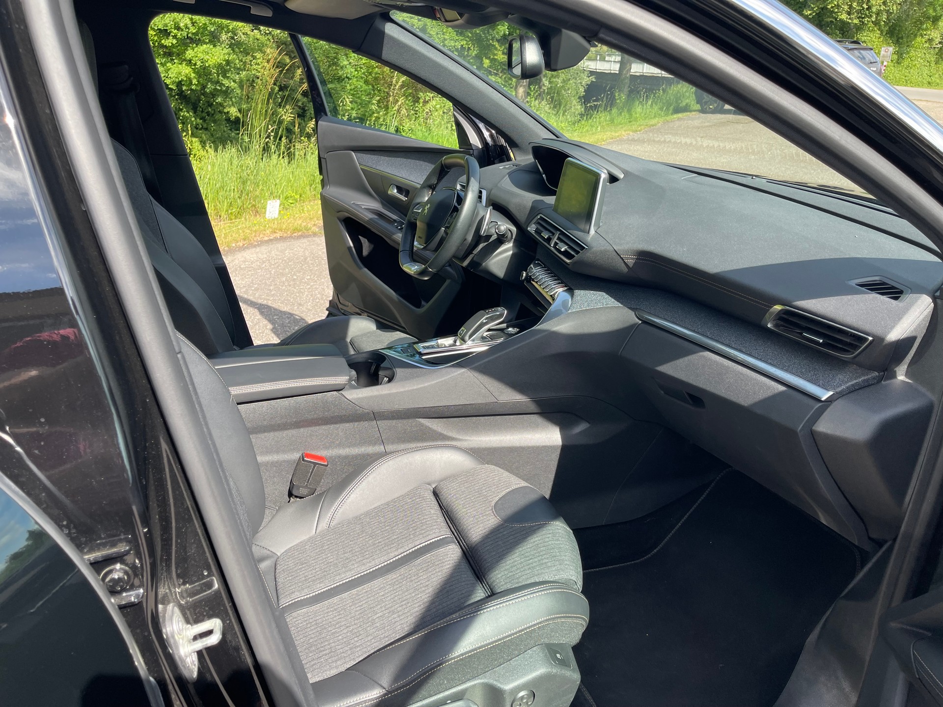 PEUGEOT 3008 1.5 BlueHDi GT Line EAT-image-9