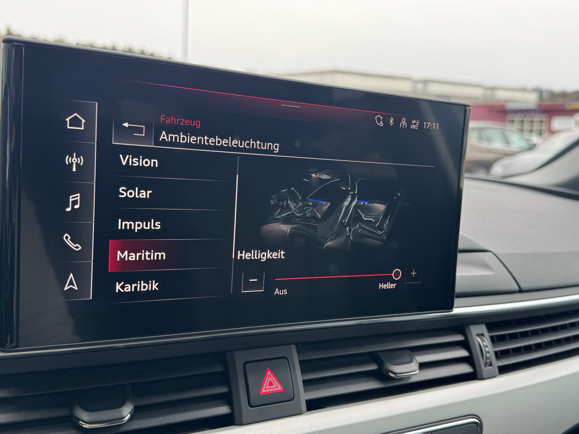AUDI A4 Avant 40 TDI S line quattro S-tronic-image-16