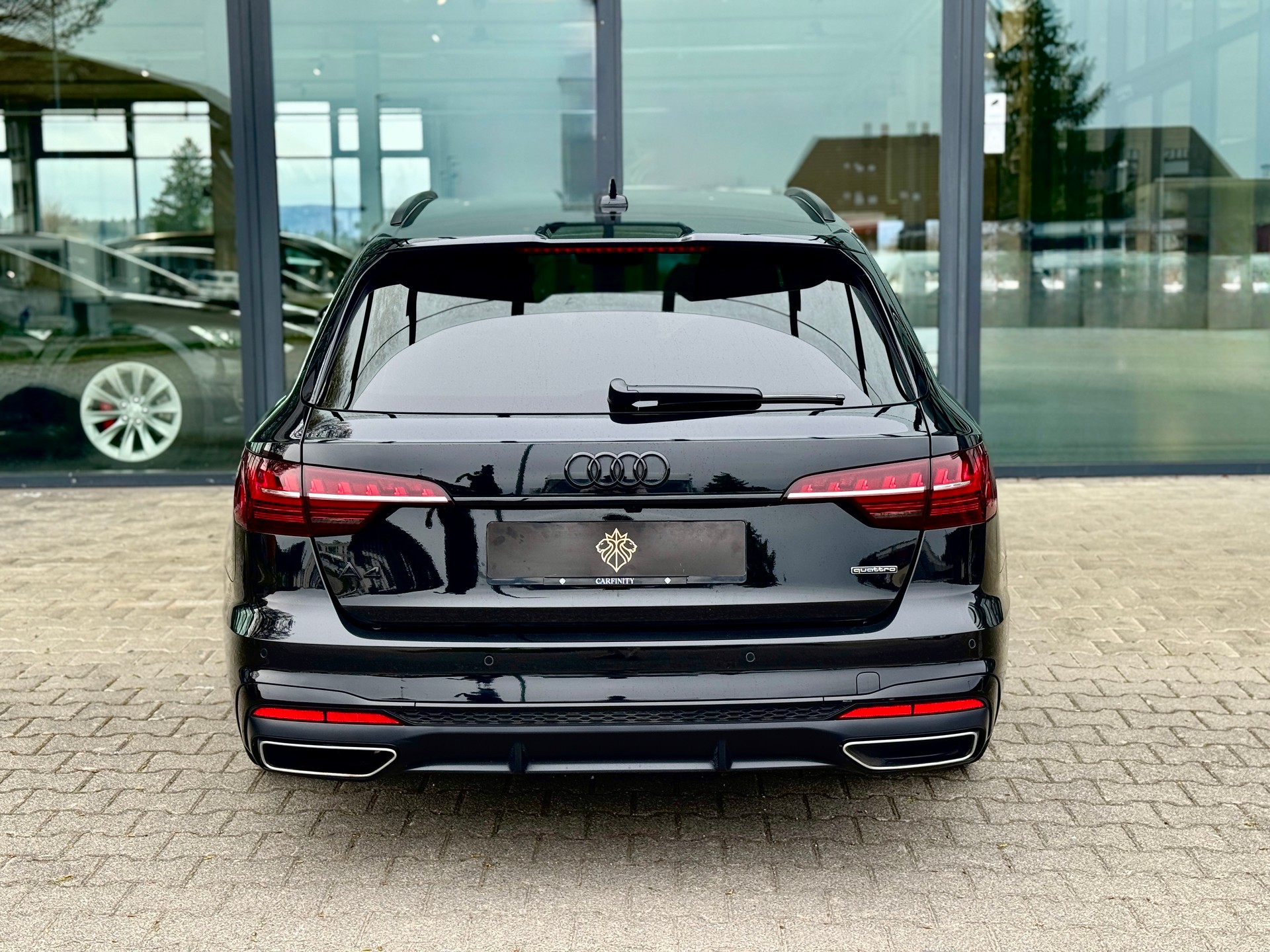 AUDI A4 Avant 40 TDI S line quattro S-tronic-image-4
