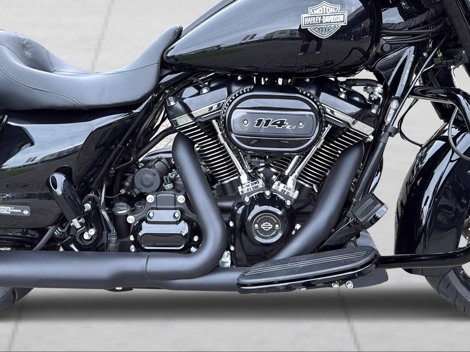 HARLEY-DAVIDSON FLHXS Street Glide Special Black Finish 114-image-4