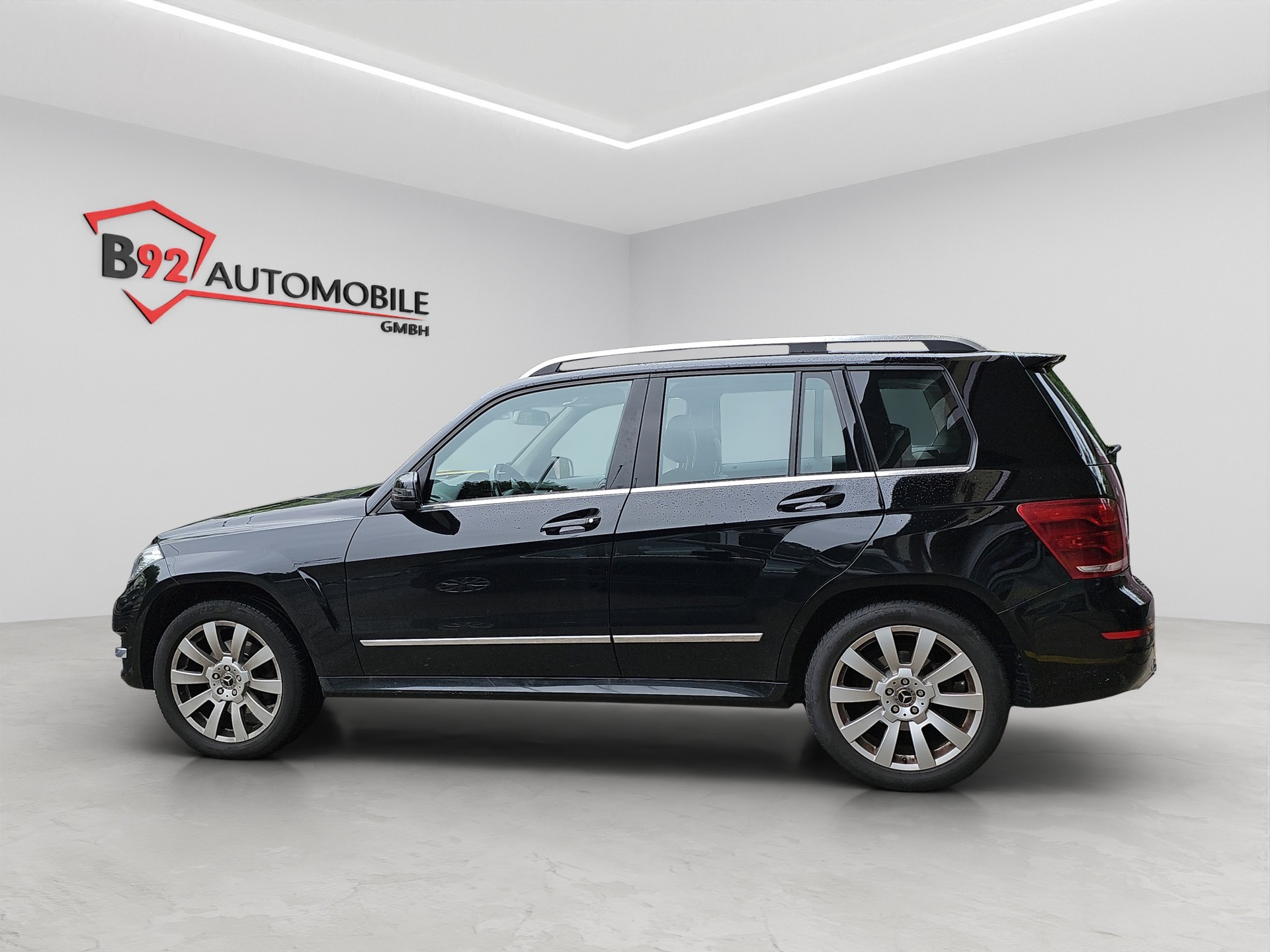 MERCEDES-BENZ GLK 220 CDI 4Matic 7G-Tronic-showroom-element-1