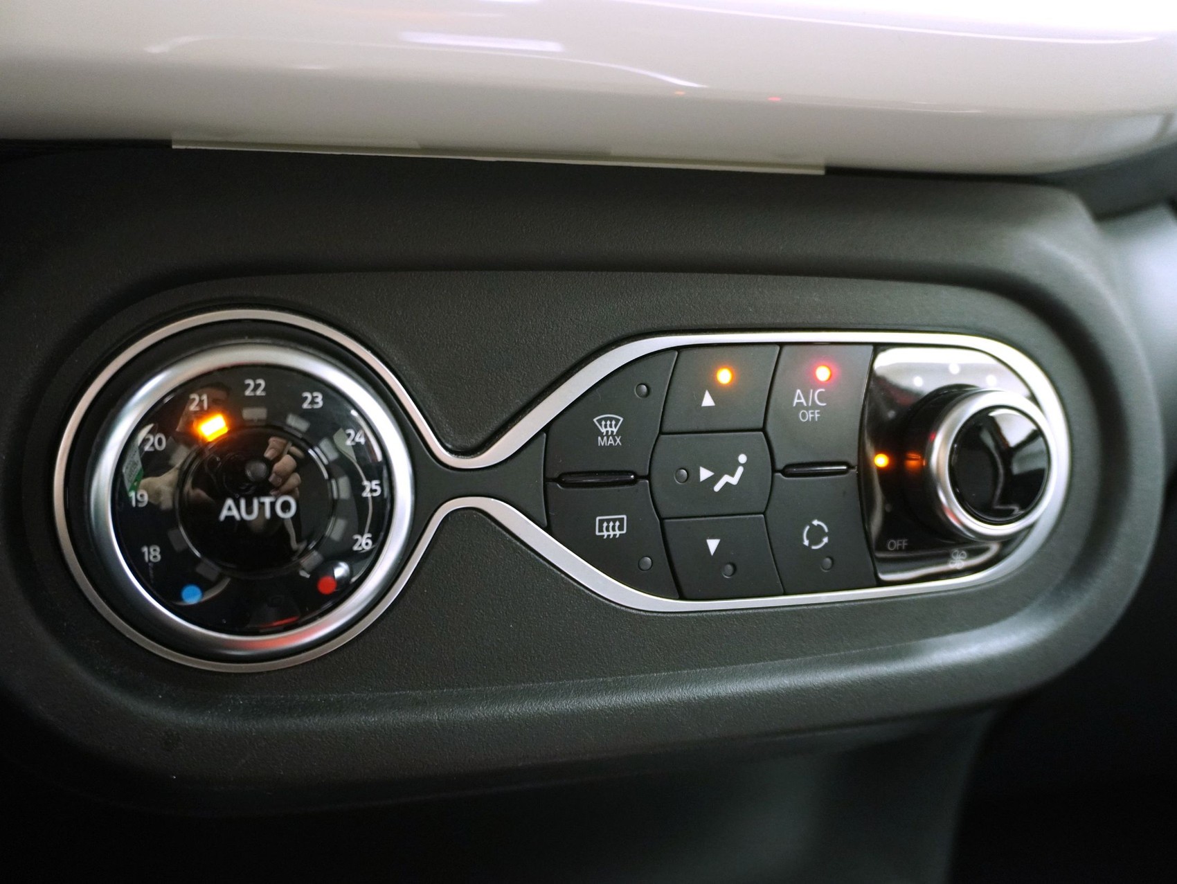 RENAULT Twingo Vibes-image-15