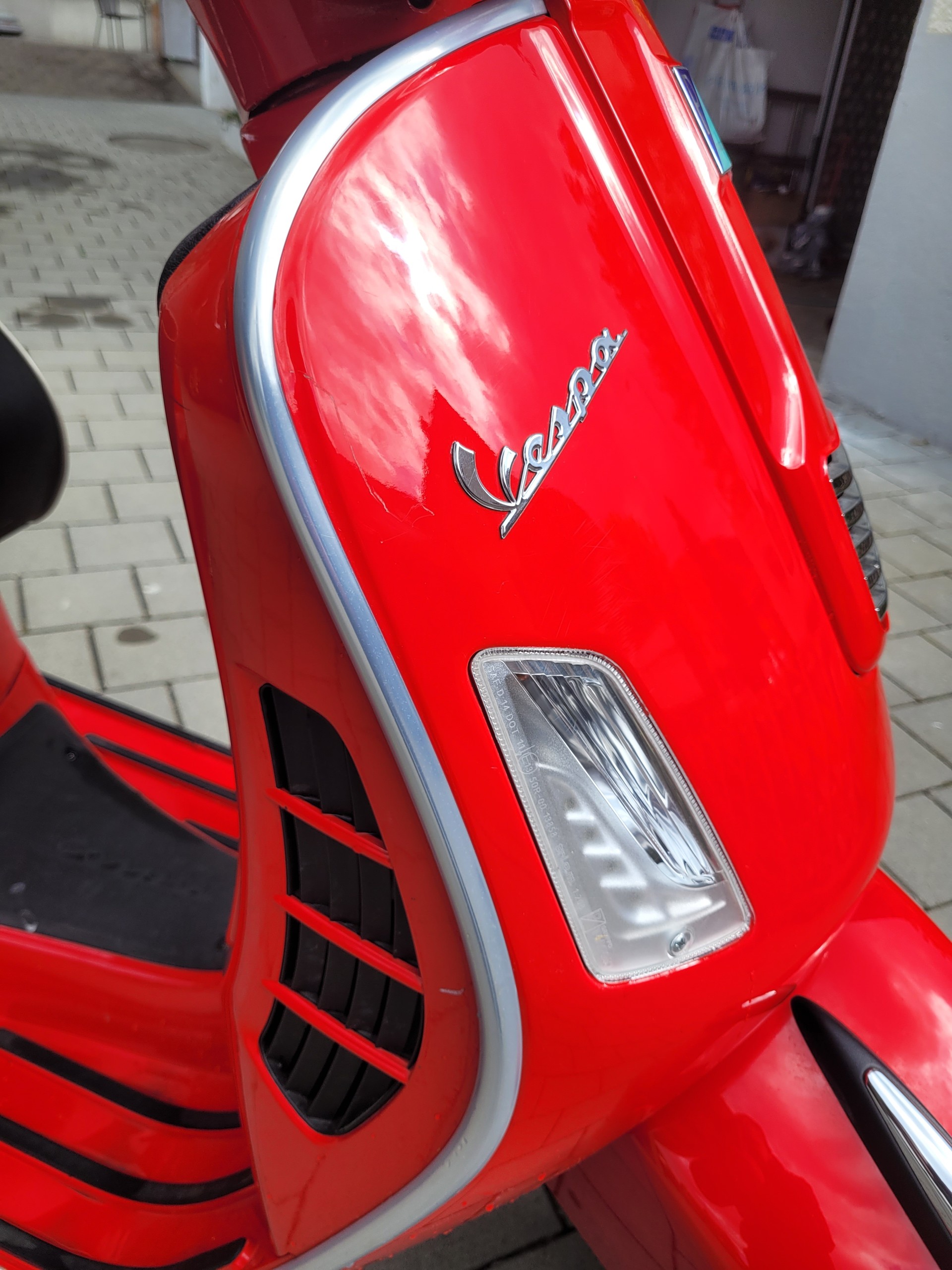 PIAGGIO Vespa GTS Super 125 i.e. ABS-image-3