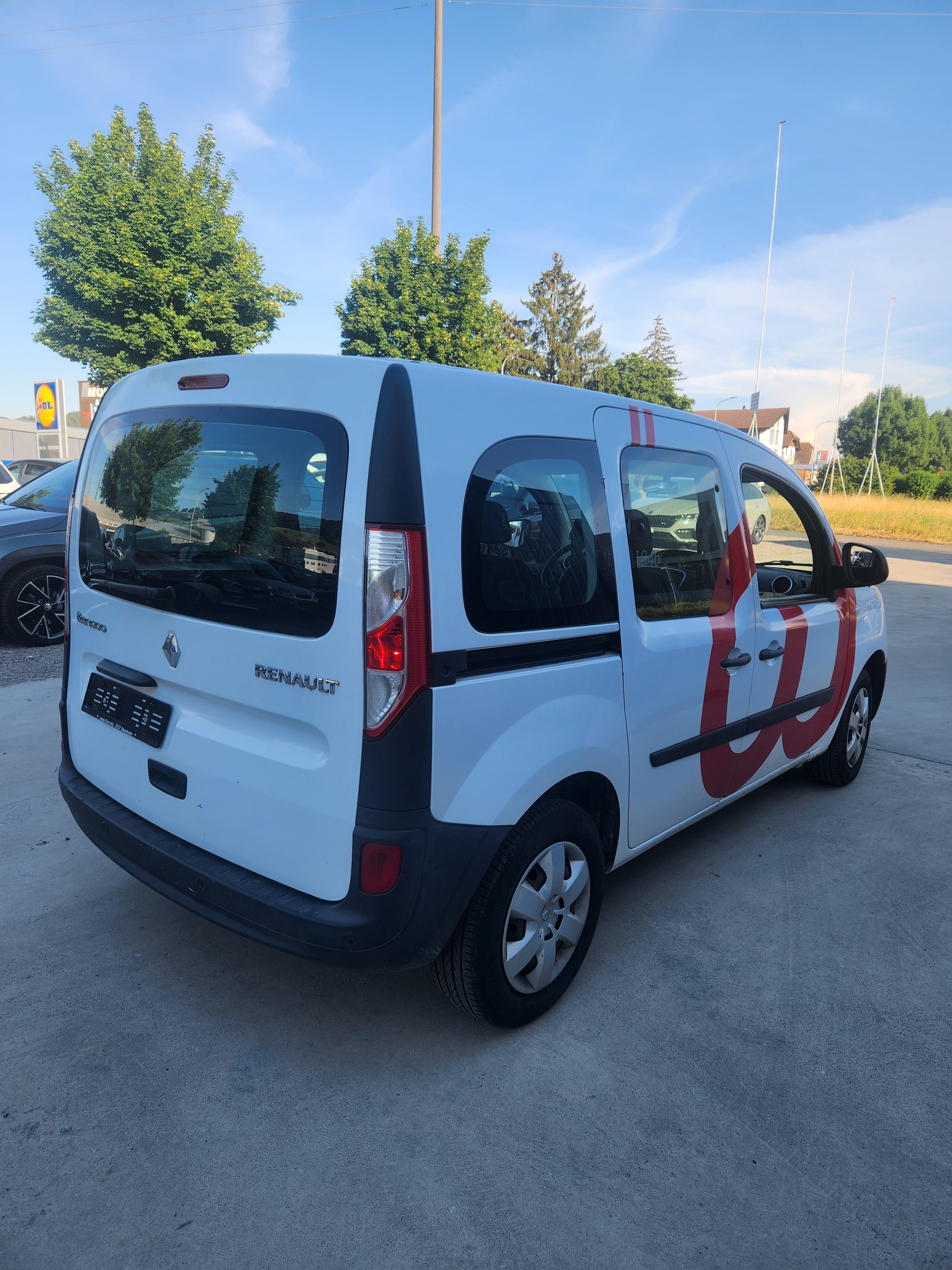 RENAULT Kangoo 1.2 16V Turbo Life-image-12