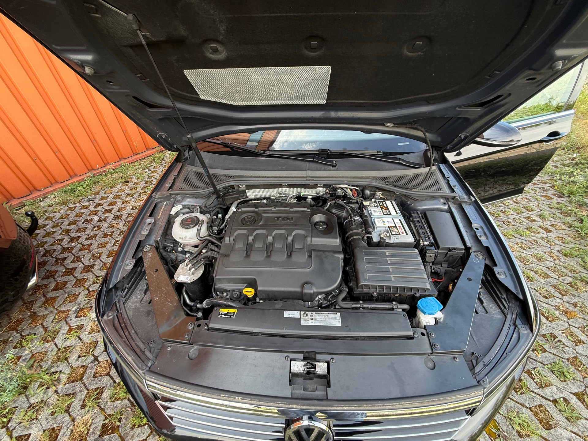 VW Passat Variant 2.0 TDI BMT Highline DSG 4Motion-image-13