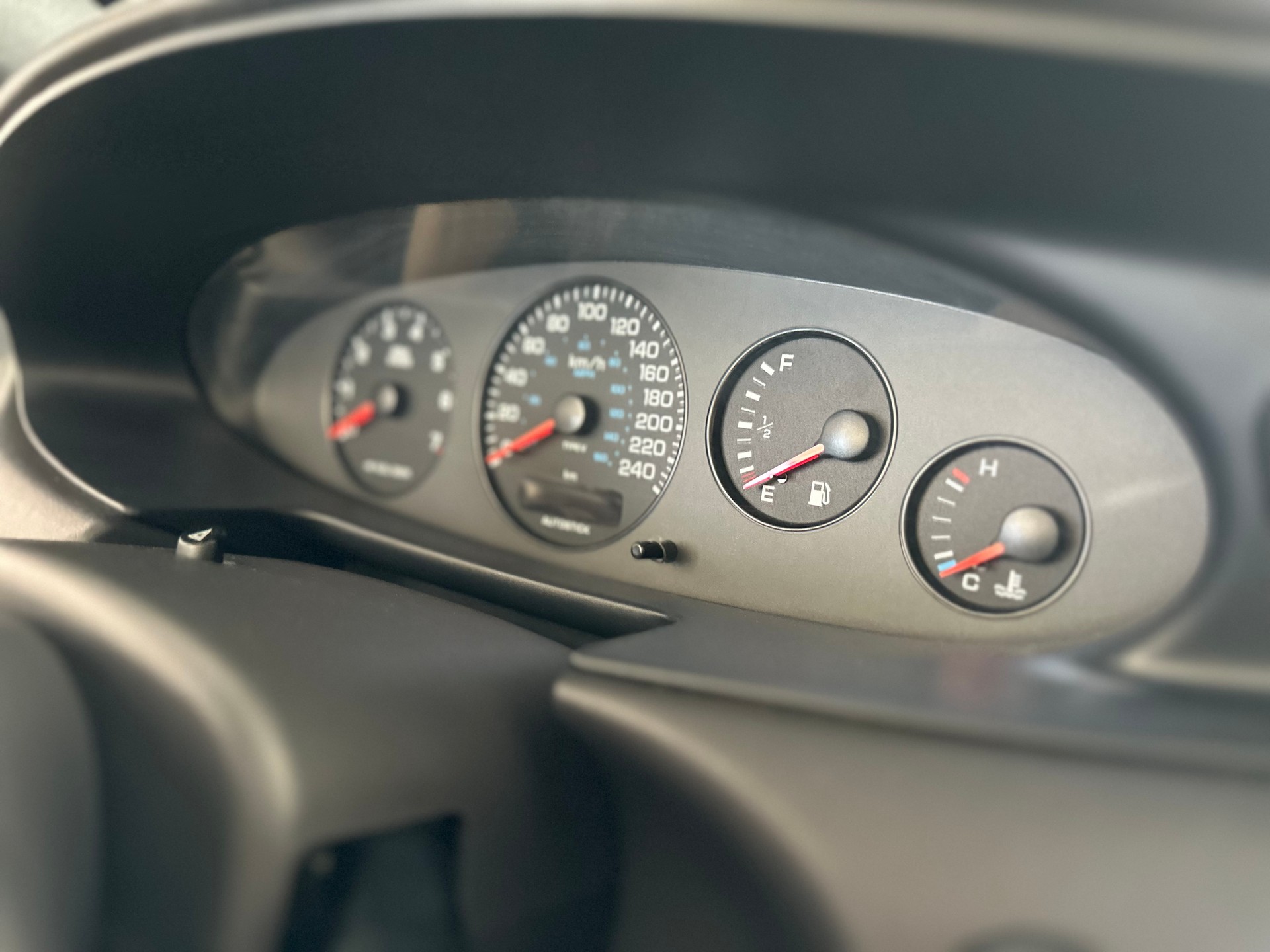 CHRYSLER Stratus 2.5 V6 LX Cabrio-image-16